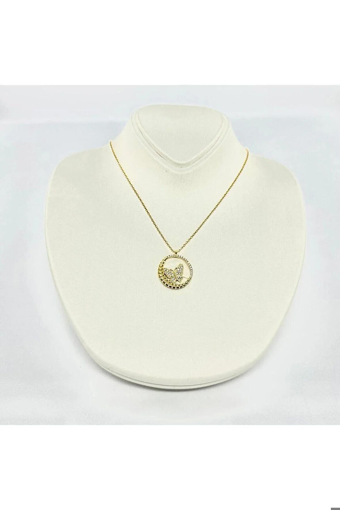 Kelebek Model Gümüş Kolye