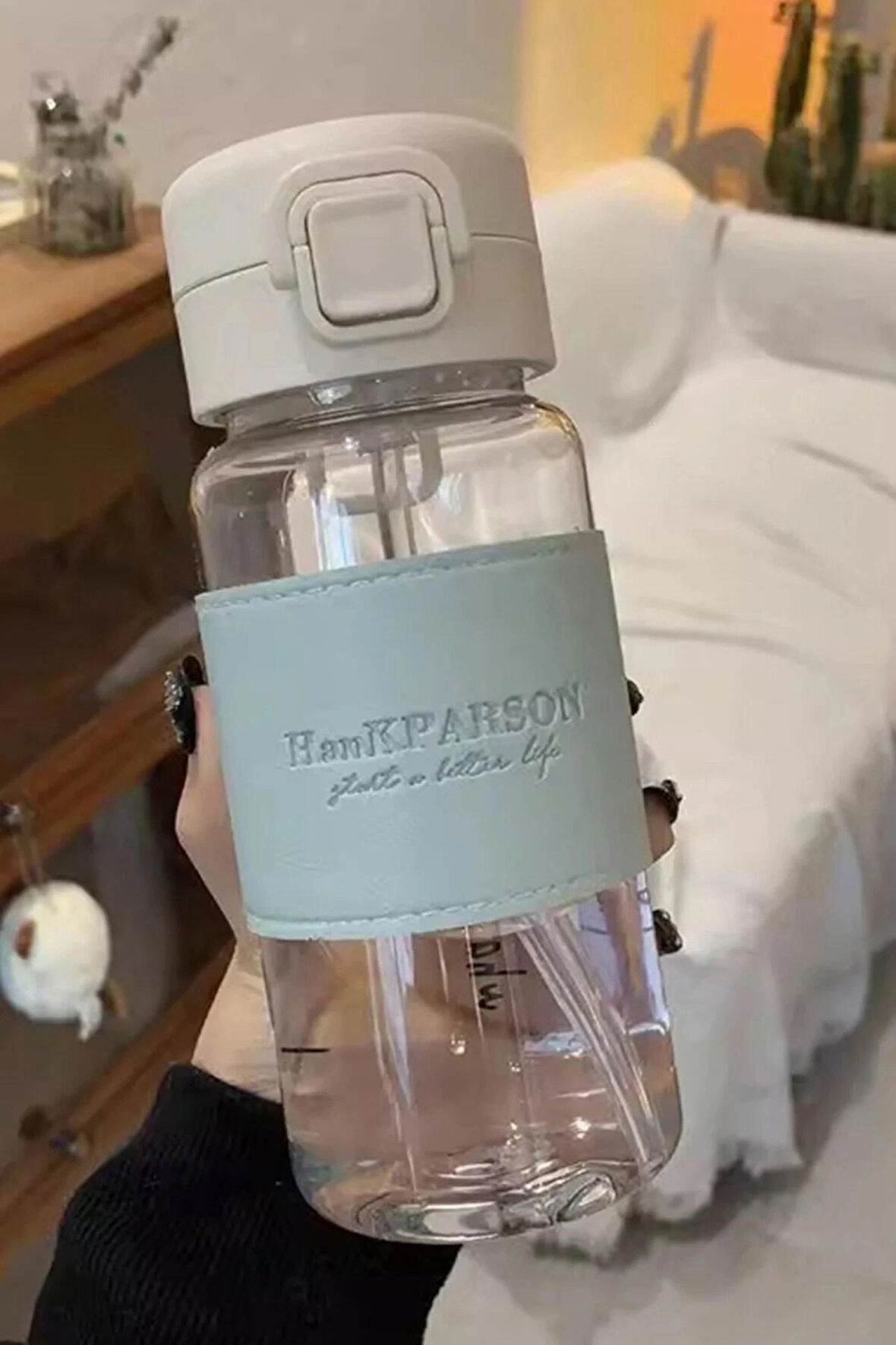 500 ML Pipetli Plastik Su Şişesi (Deri Görünümlü Kaplamalı Taşınabilir Sızdırmaz) - Öğrenciler İçin Uygun