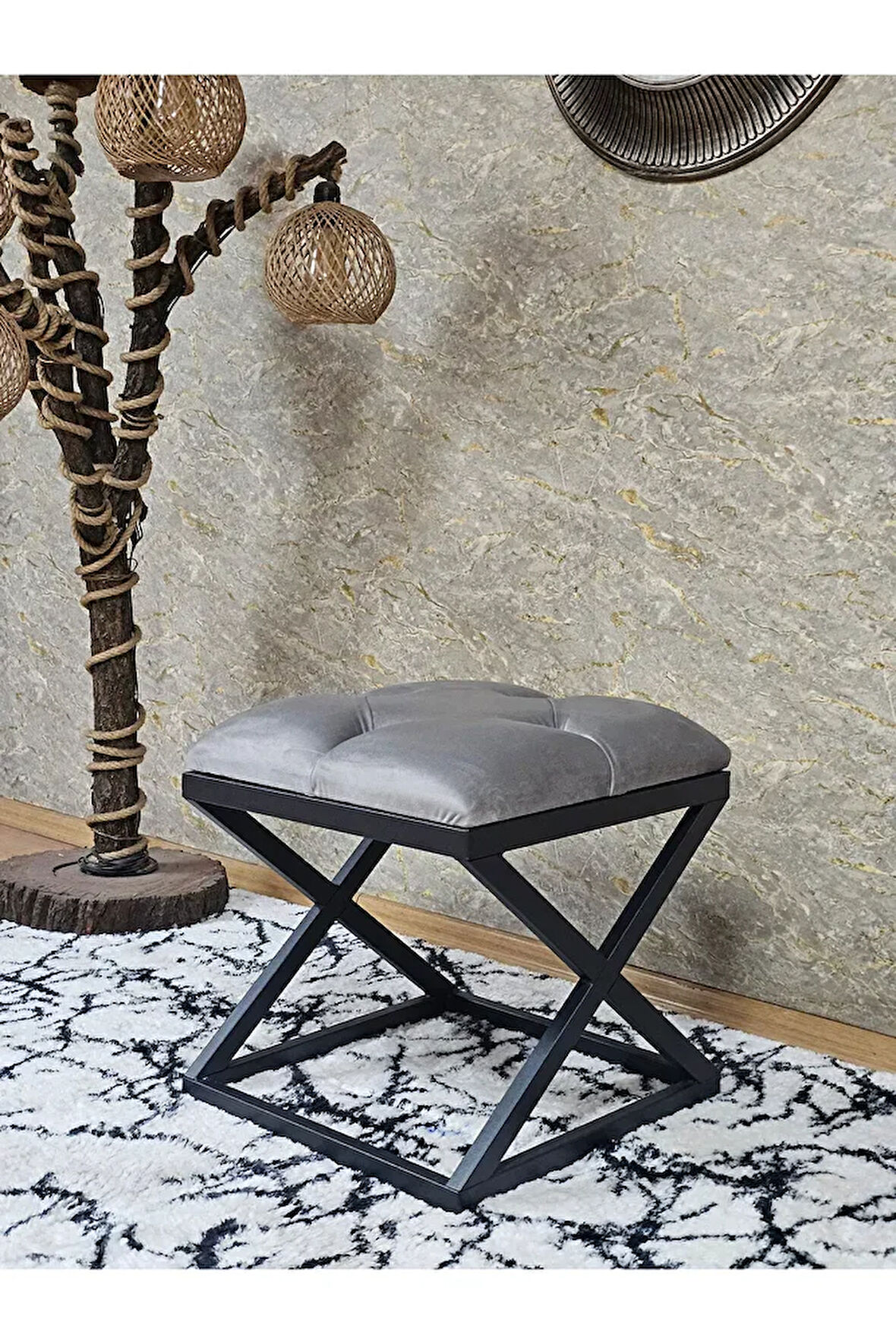 Siyah Boyalı 45 cm x 45 cm Çaprazlı Puf Bench Oturak Gri Renk 45 x 45 Boyut/Ebat