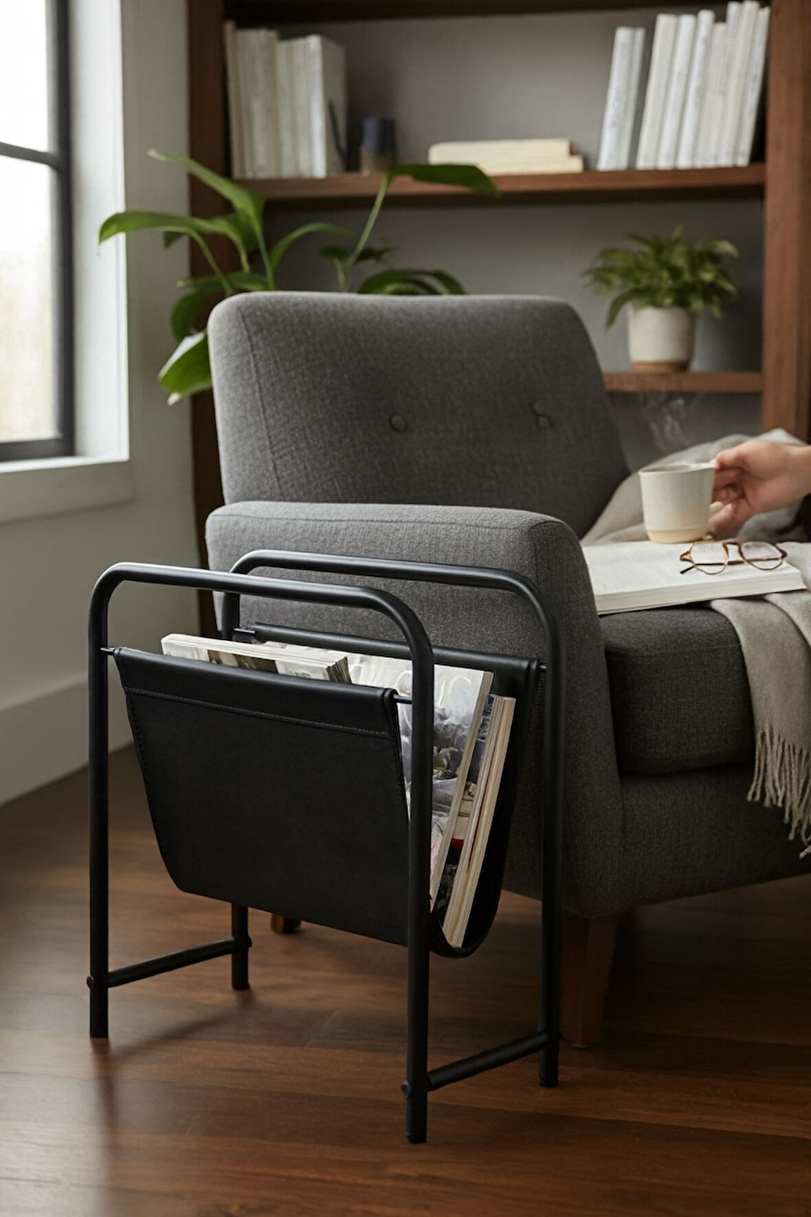 Alpa Deri Kumaşlı Dergilik, Kitaplık – Metal Çerçeveli Modern Gazetelik / Organizer