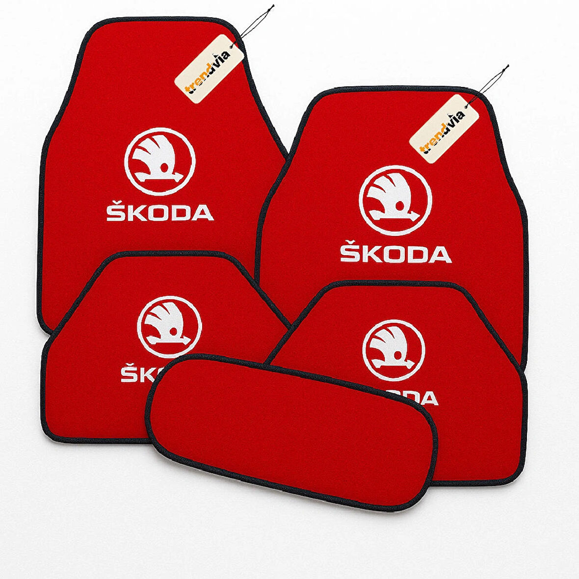 Kırmızı Renk Skoda Halı Paspas Seti – Araca Özel Kesim, Dayanıklı ve Şık Oto Paspas Takımı