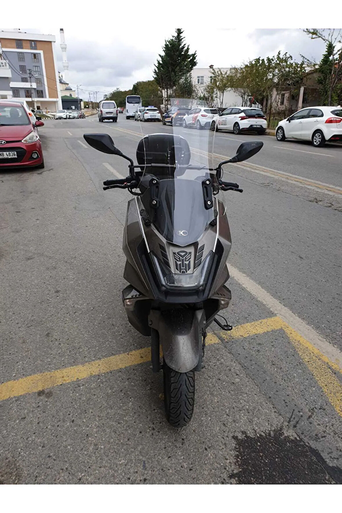 kymco Skytown 125 Siperlik Ön Cam 2023 2024 Model 72cm Şeffaf Renkli 4mm UZUN CAM