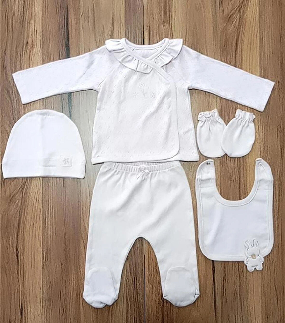 Caramell Cute Rabbit ( Tavşanlı ) Lila, Pembe, ve Ekru Renk Çeşitli Kız Bebek 5 Li Hastane Çıkışı 1473