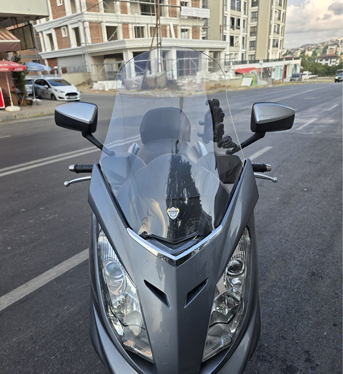 MOTOCAM Peugeot Satelis Siperlik Ön Cam 2006-2014 Model 63cm Şeffaf Renkli 4mm