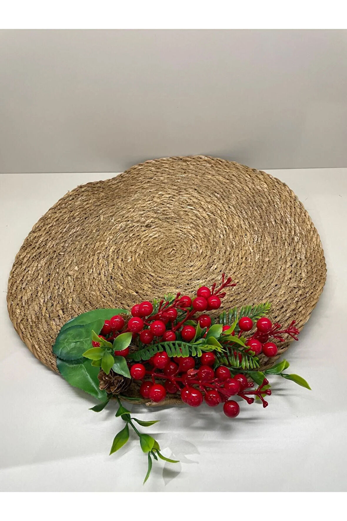 Kırmızı Amerikan Hasır Servis Supla 39 cm No:2, şık ve kullanışlı mutfak aksesuarı - 39 x 27 cm