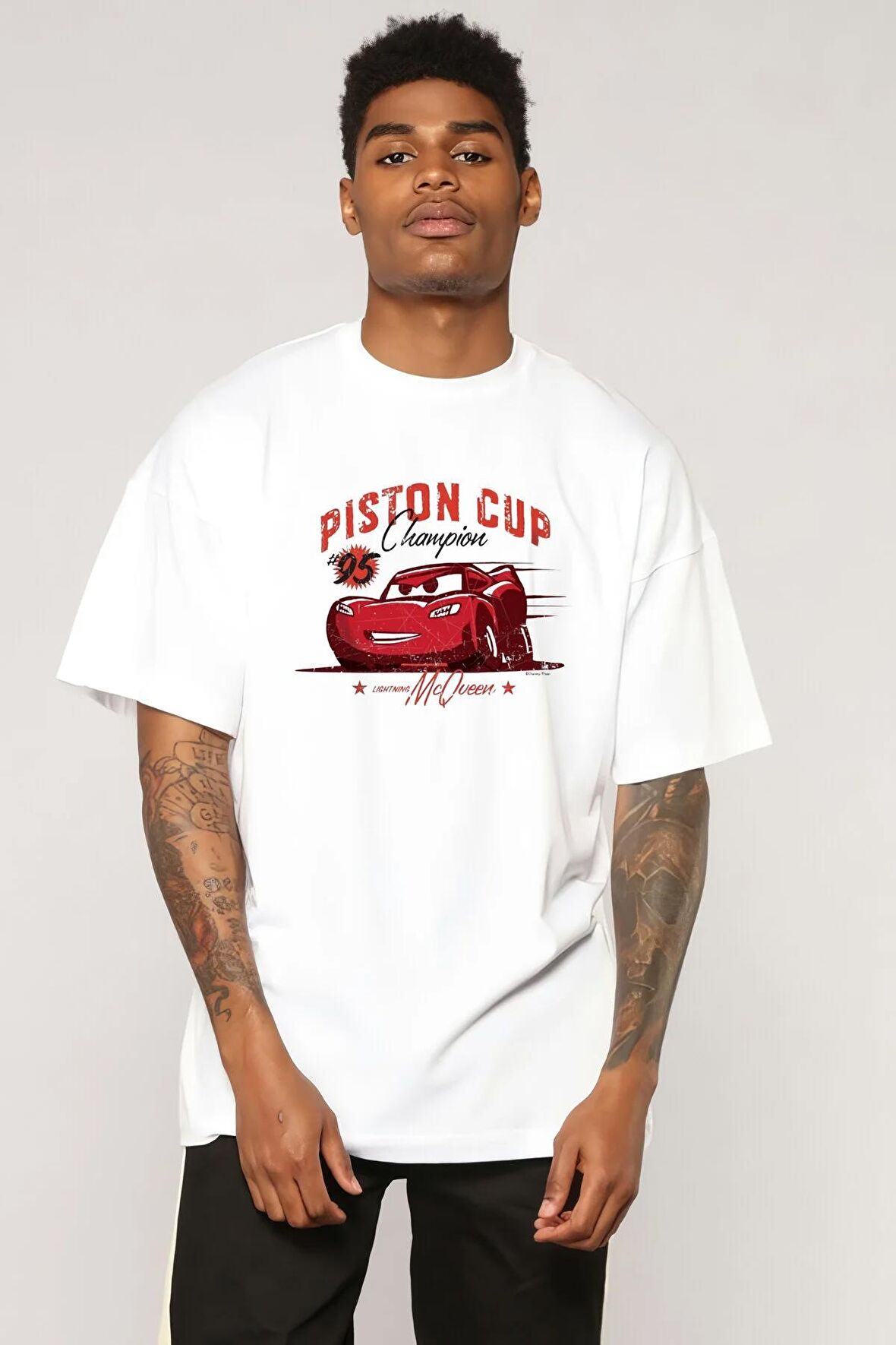 Şimşek Mcqueen Piston Cup Baskılı Yüksek Kaliteli Oversize Unisex Tshirt
