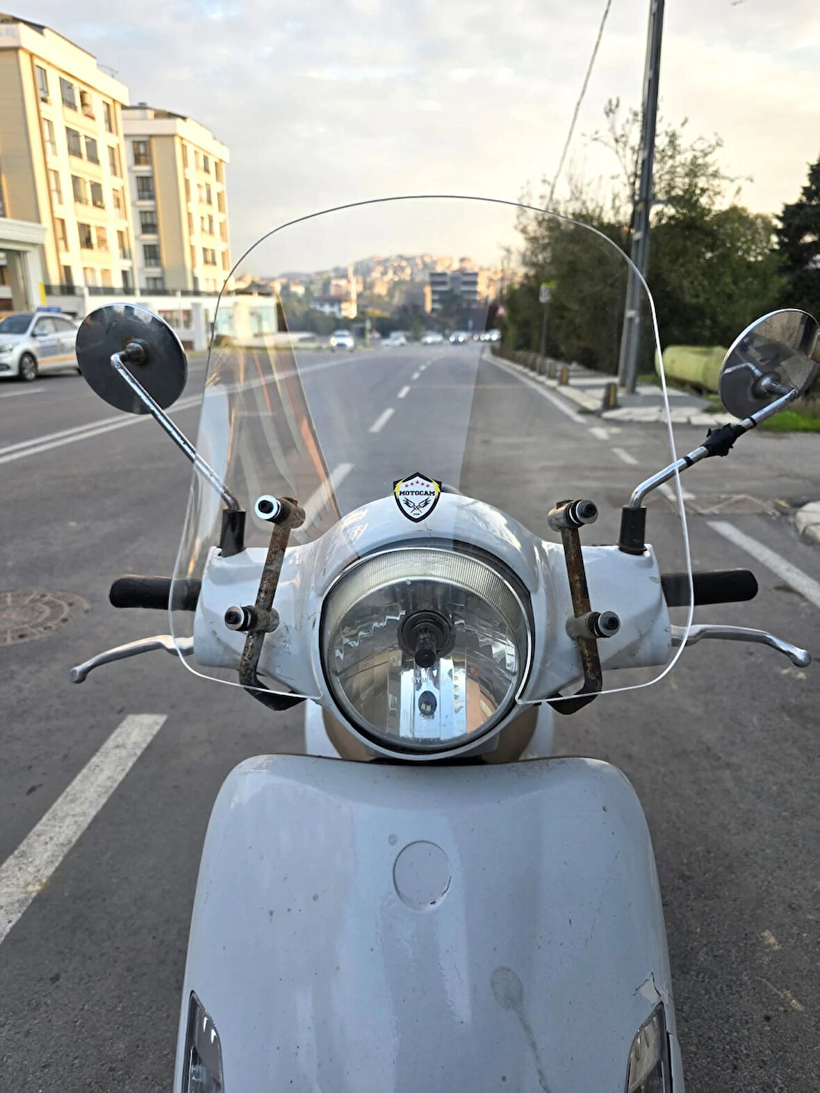 MOTOCAM SYM Fiddle 2 3 4 Ön Cam 2009-2023 Model 44cm Şeffaf Renkli APARAT GÖNDERİLMEYECEK