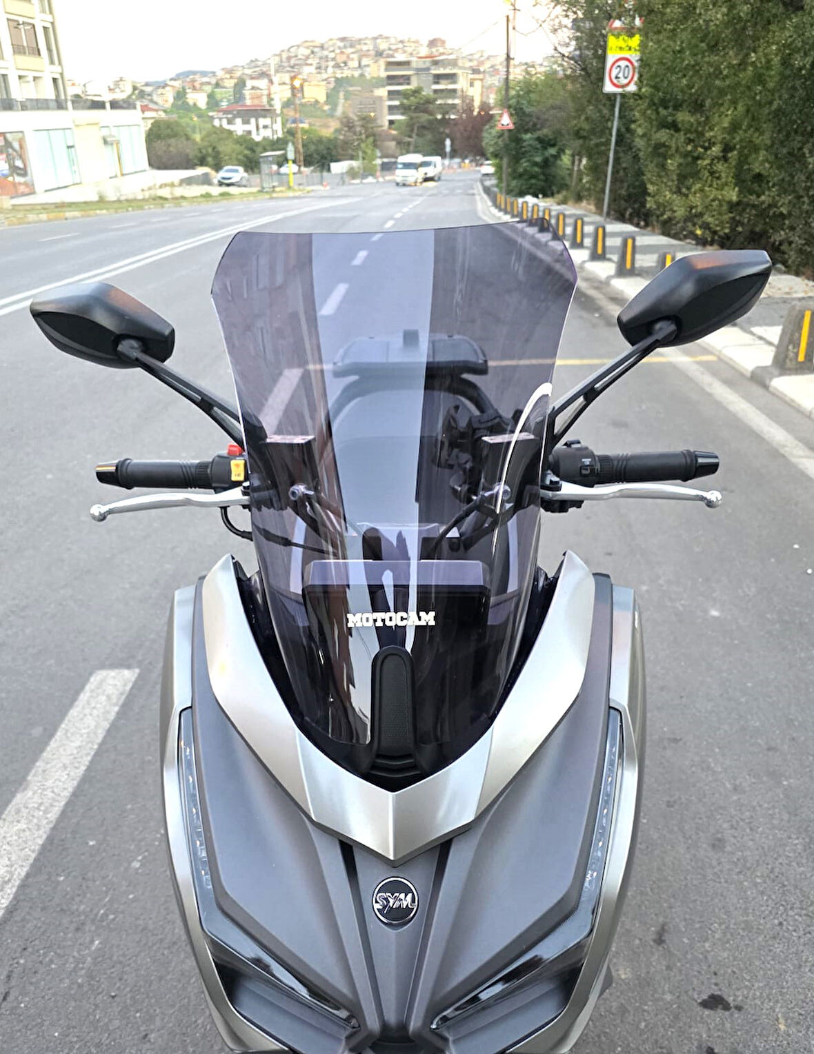 MOTOCAM Sym JET 14 EVO 200 PLUS Siperlik Ön Cam 2023-2025 Model 45cm Füme Renkli 4mm