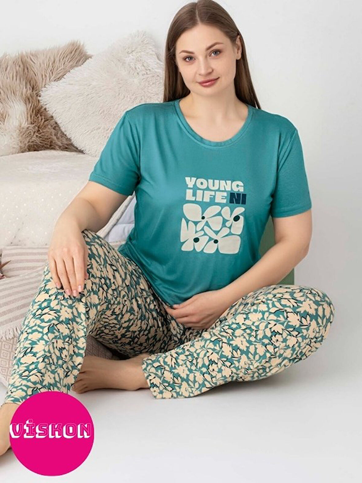 Kadın Bisiklet Yaka Düğmesiz Battal Kesim Viskon Yazlık Kısa Kol Cepli Büyük Beden Pijama Takımı