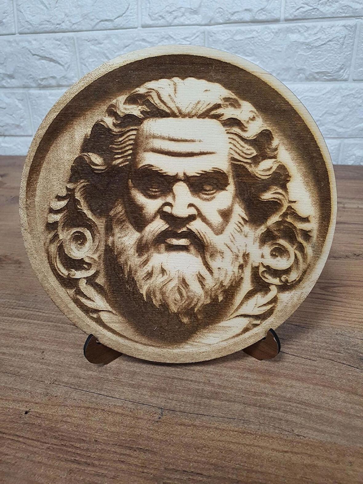 18,5x18,5 Cm Ahşap Yakma Tanrı Zeus Tablo