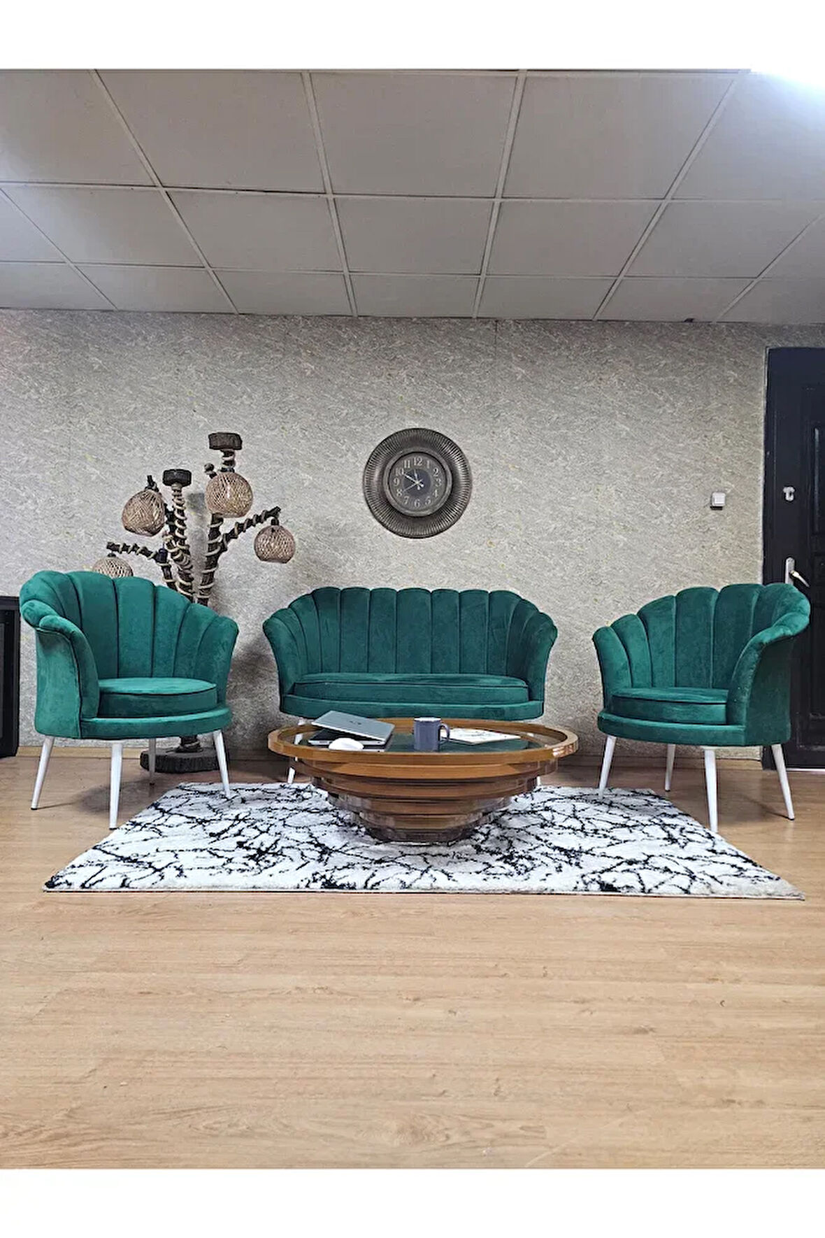 İstiridye Takım Beyaz Boyalı Sivriltme Ayak Çay Seti Koltuk Takımı Yeşil Renk 110 x 48 Boyut/Ebat