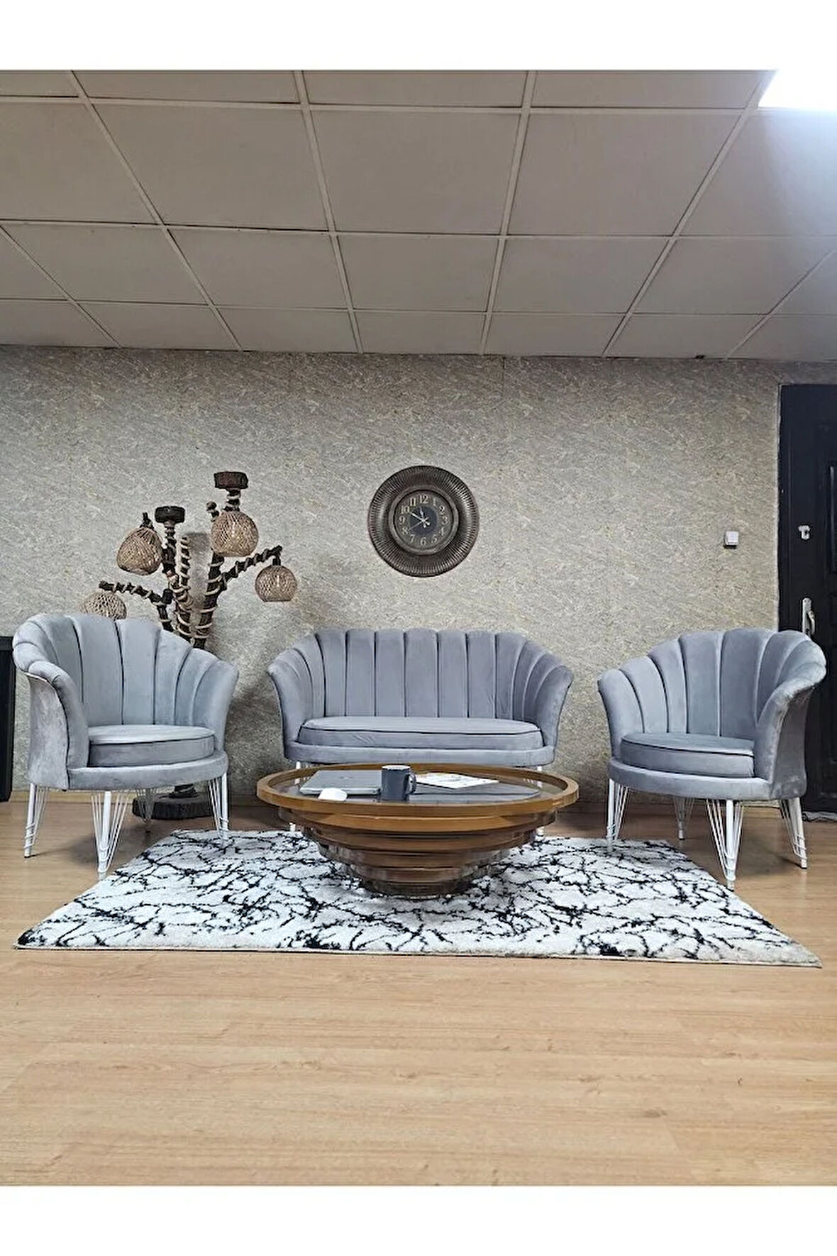 İstiridye Takım Beyaz Boyalı Telli Ayak Çay Seti Koltuk Takımı Gri Renk 110 x 48 Boyut/Ebat