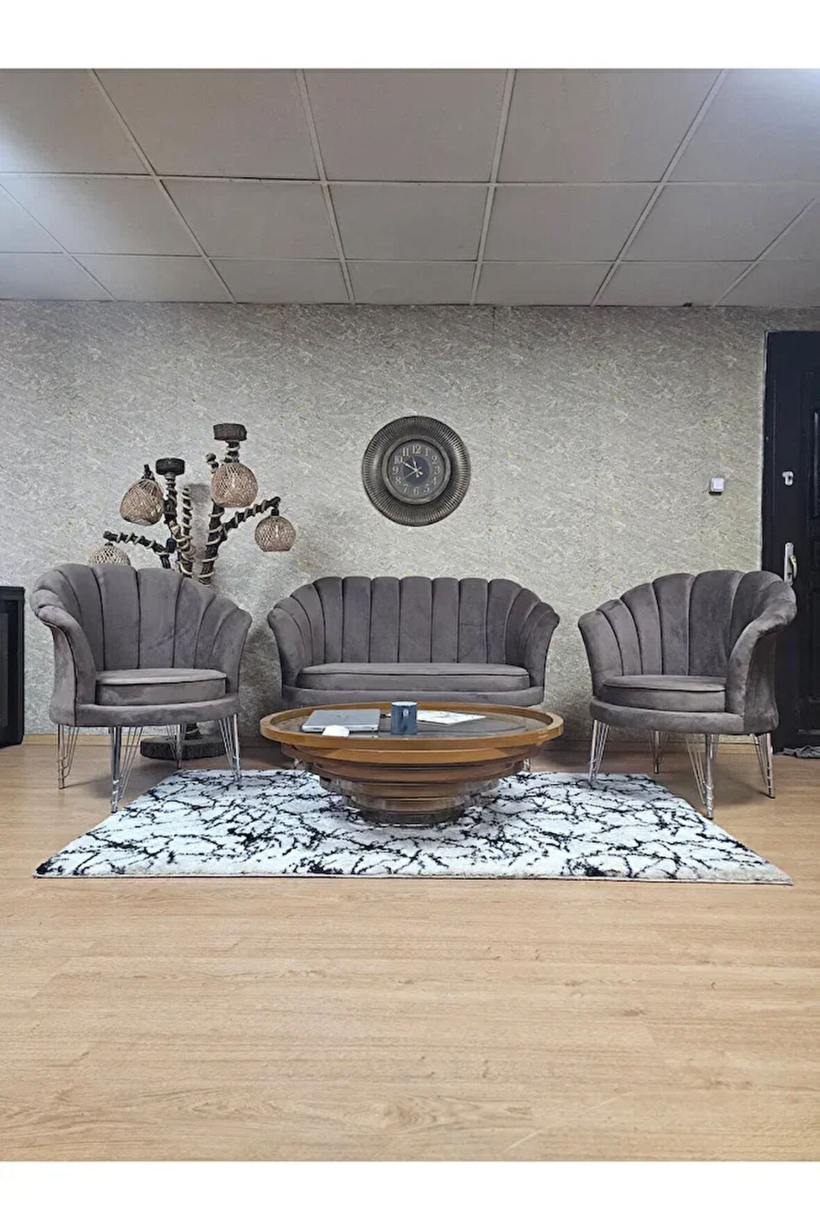 İstiridye Takım Krom Kaplama Telli Ayak Çay Seti Koltuk Takımı Kahverengi Renk 110 x 48 Boyut/Ebat