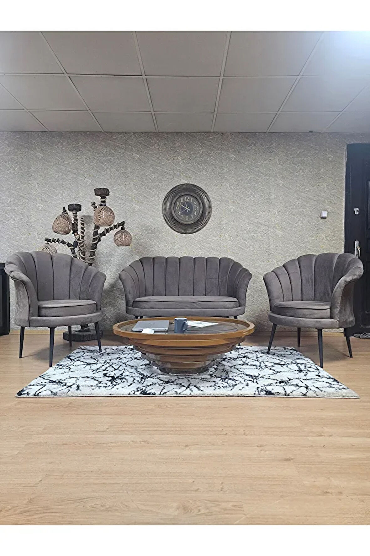 İstiridye Takım Siyah Boyalı Sivriltme Ayak Çay Seti Koltuk Takımı Kahverengi Renk 110 x 48 Boyut/Ebat