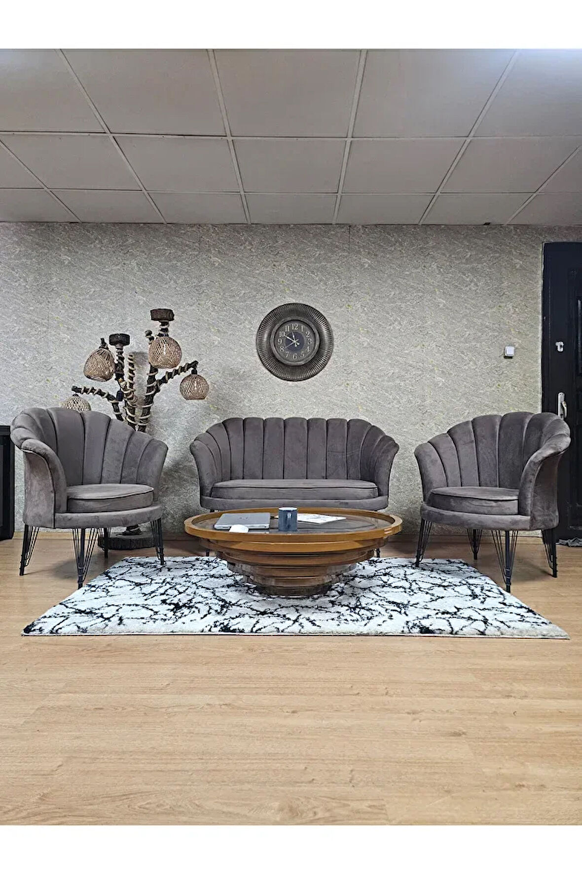 İstiridye Takım Siyah Boyalı Telli Ayak Çay Seti Koltuk Takımı Kahverengi Renk 110 x 48 Boyut/Ebat