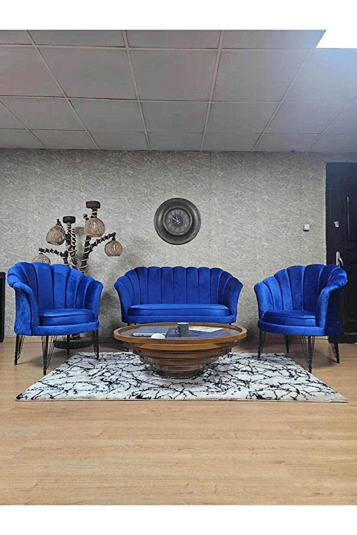 İstiridye Takım Siyah Boyalı Telli Ayak Çay Seti Koltuk Takımı Mavi Renk 110 x 48 Boyut/Ebat