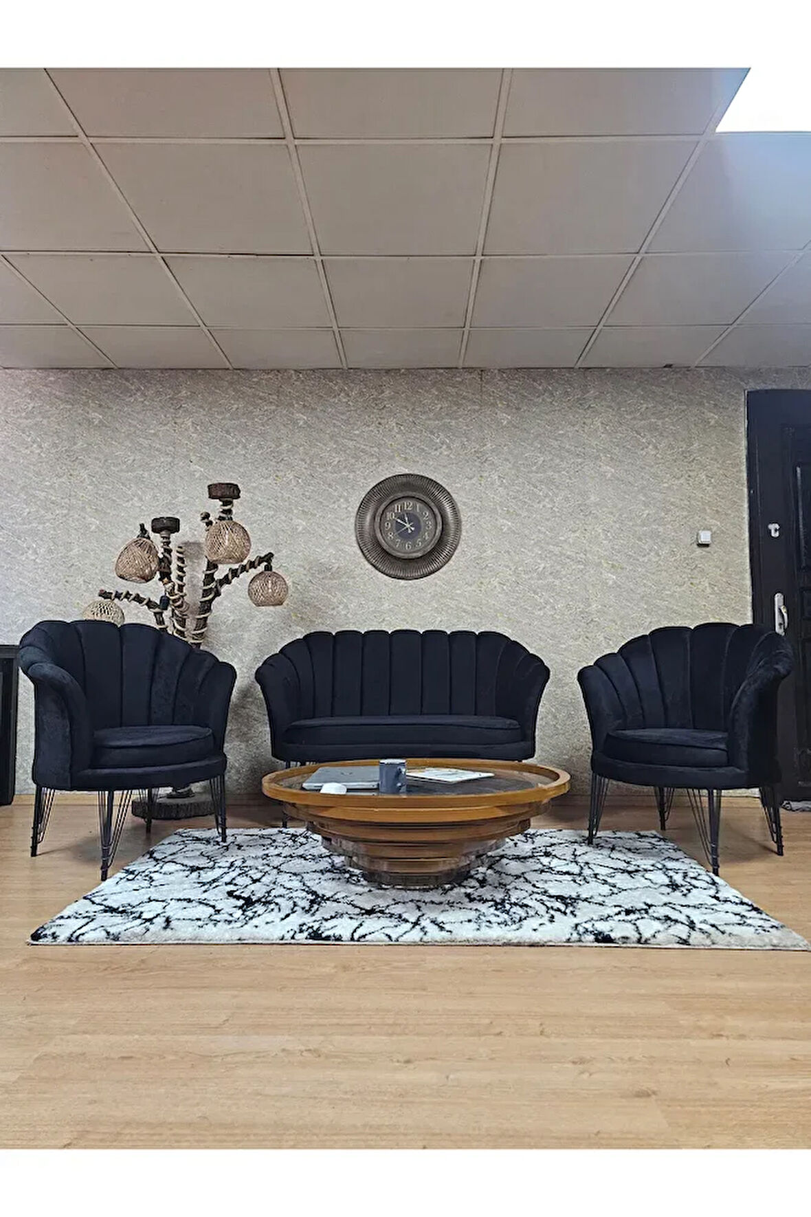 İstiridye Takım Siyah Boyalı Telli Ayak Çay Seti Koltuk Takımı Siyah Renk 110 x 48 Boyut/Ebat