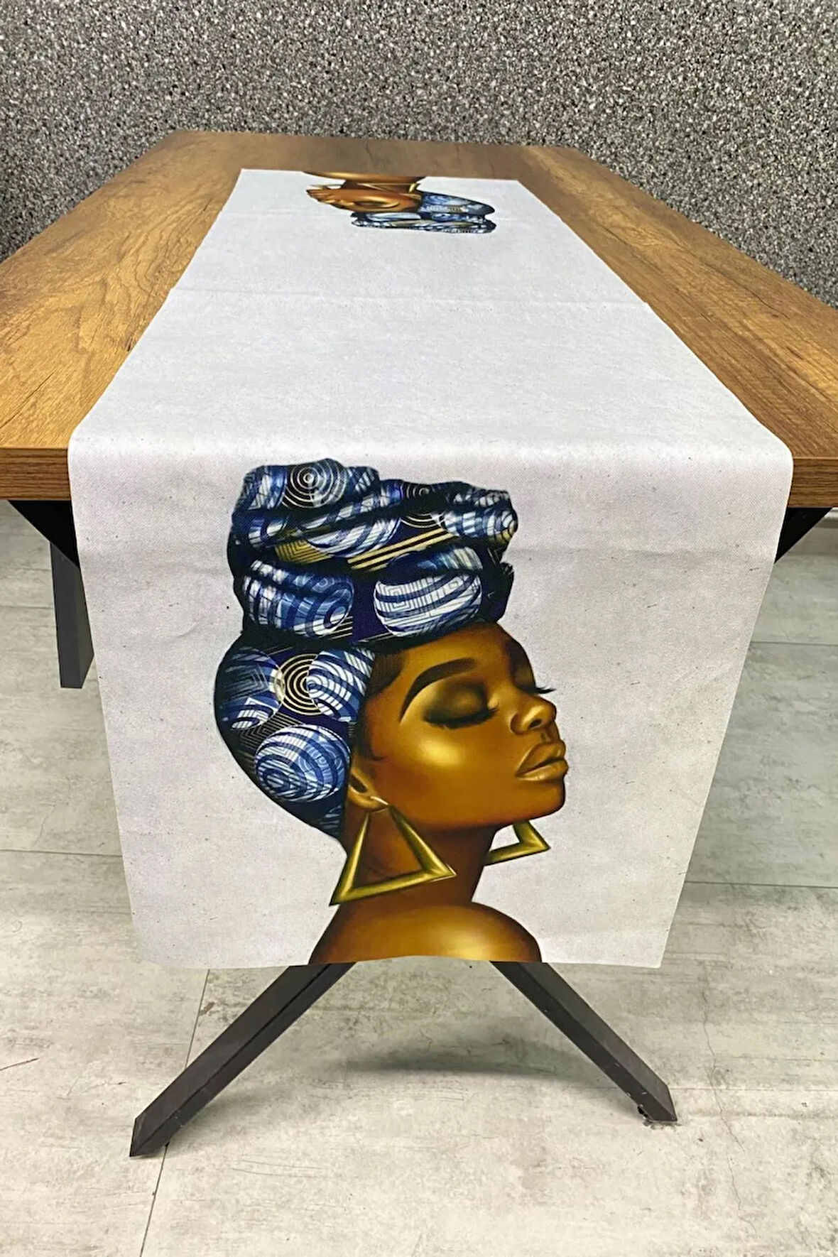 Kadın Desenli Modern Runner 40x140 Cm