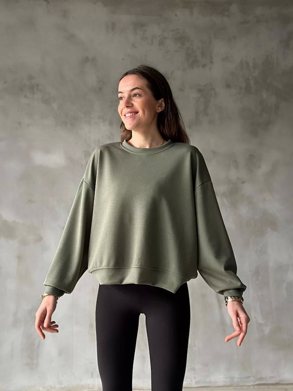 Osy Modal Yumuşak dokulu Kumaş Bisiklet Yaka Oversize Sweatshirt - Haki