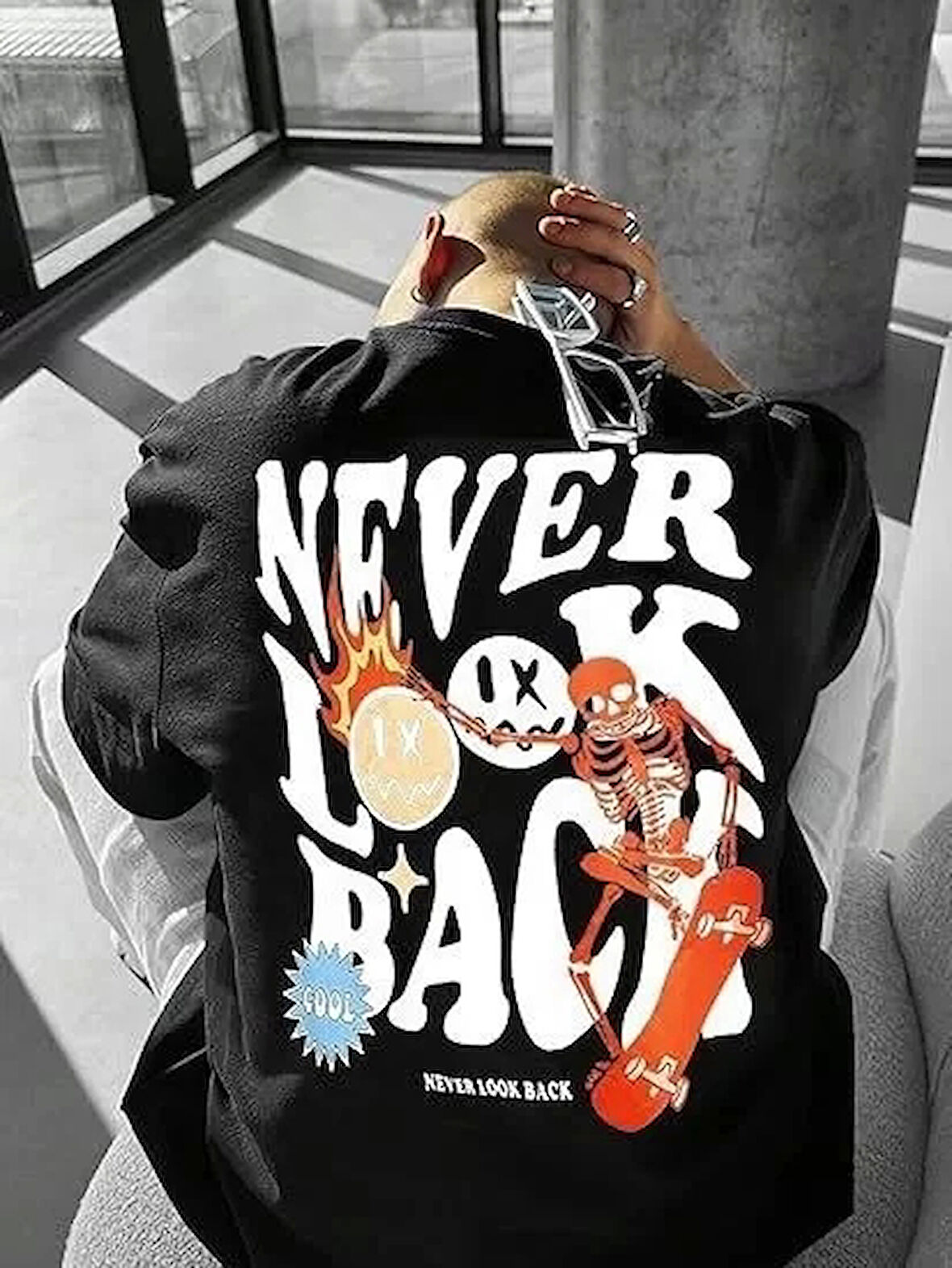 Erkek Bisiklet Yaka Kısa Kol Baskılı T-shirt - Siyah