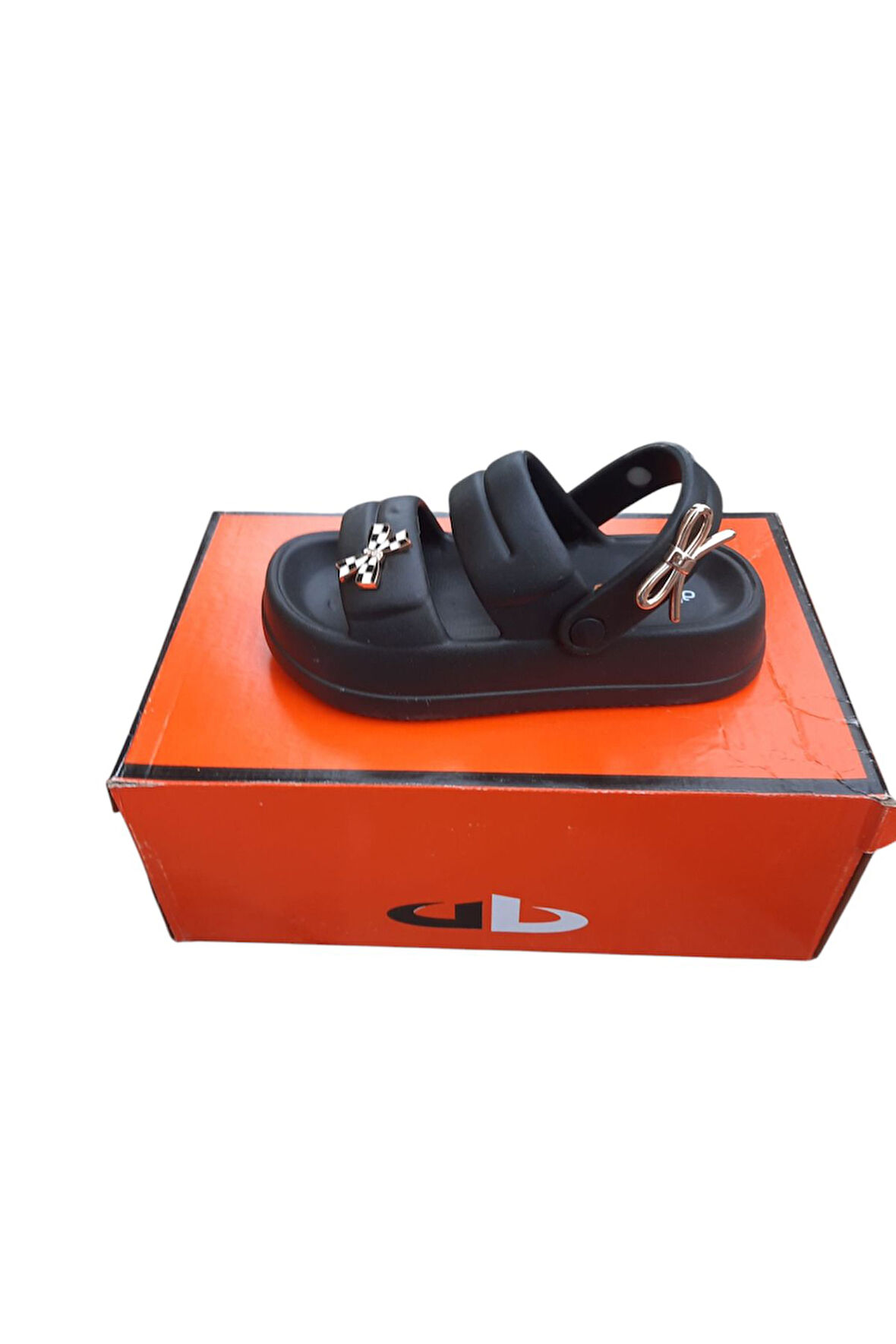 Tasli Renkli Eva Terlik