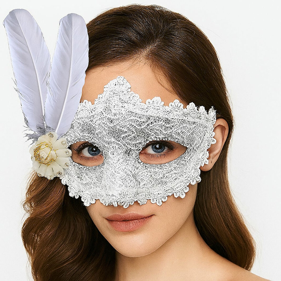 Beyaz Renk Tüylü Dantelli Gözleri Taşlı Balo Parti Maskesi