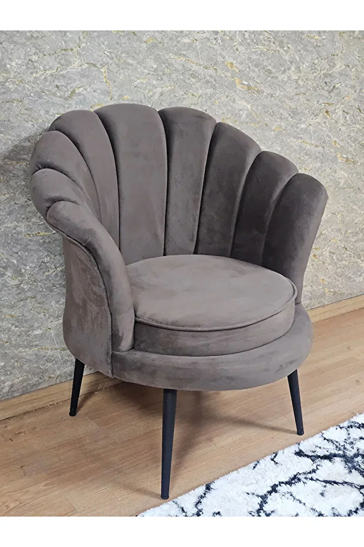 Tekli İstiridye Siyah Boyalı Sivriltme Ayak Çay Seti Koltuk Tekli Berjer , Balkon, Salon, Ofis Kahverengi Renk 47 x 47 Boyut/Ebat