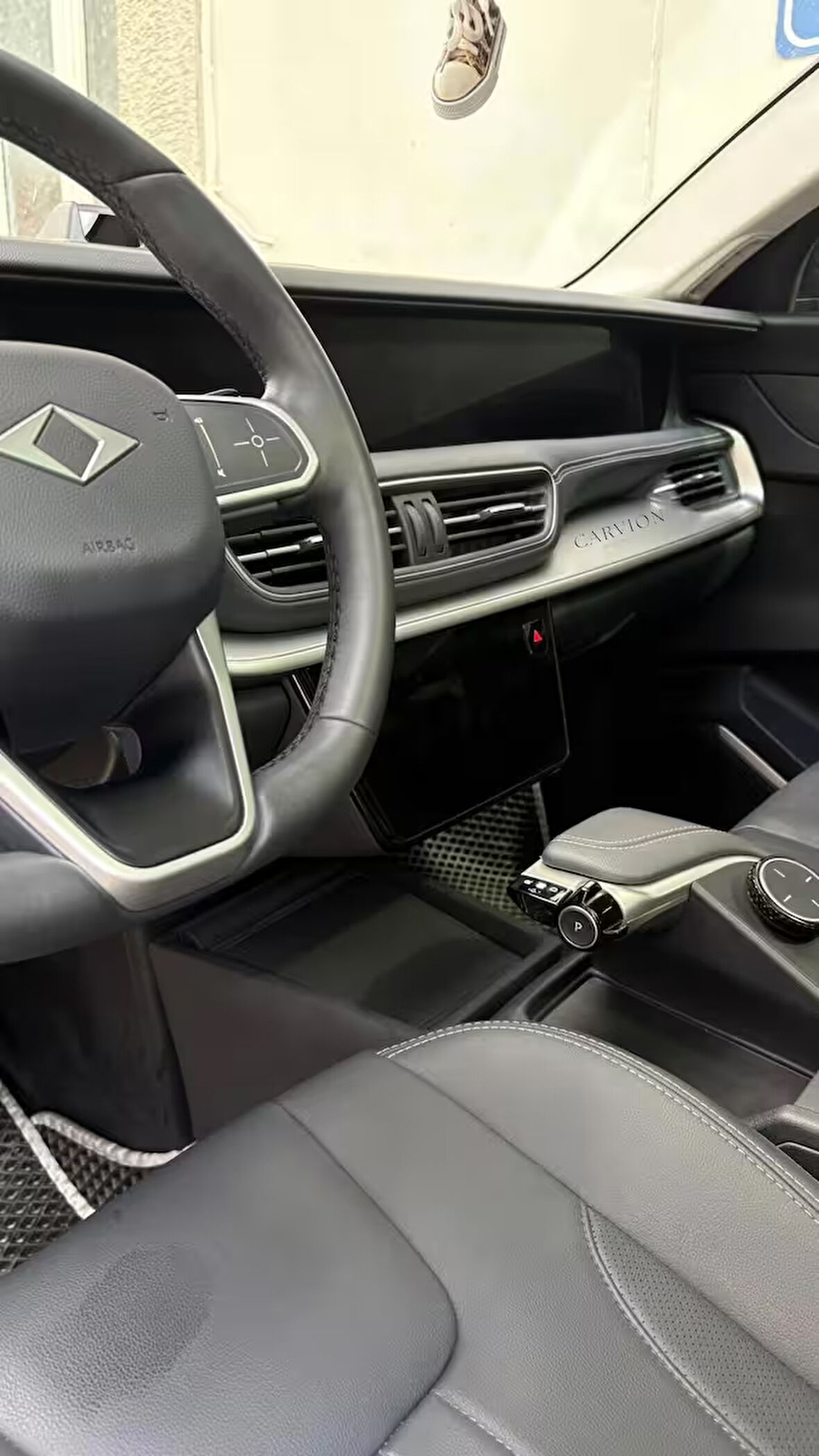 Togg T10X ile Tam Uyumlu Ara Konsol Kutusu