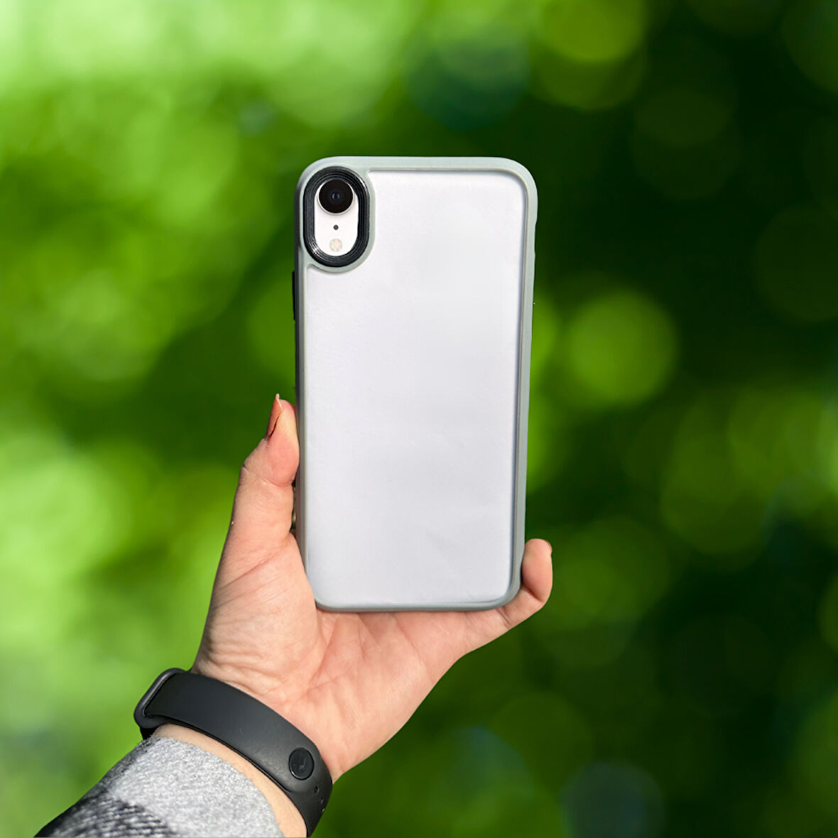 İPHONE XR YANLARI RENKLİ SİLİKON PARLAK ARKA YÜZEYLİ  TİGER HİBRİT KAPAK GRİ