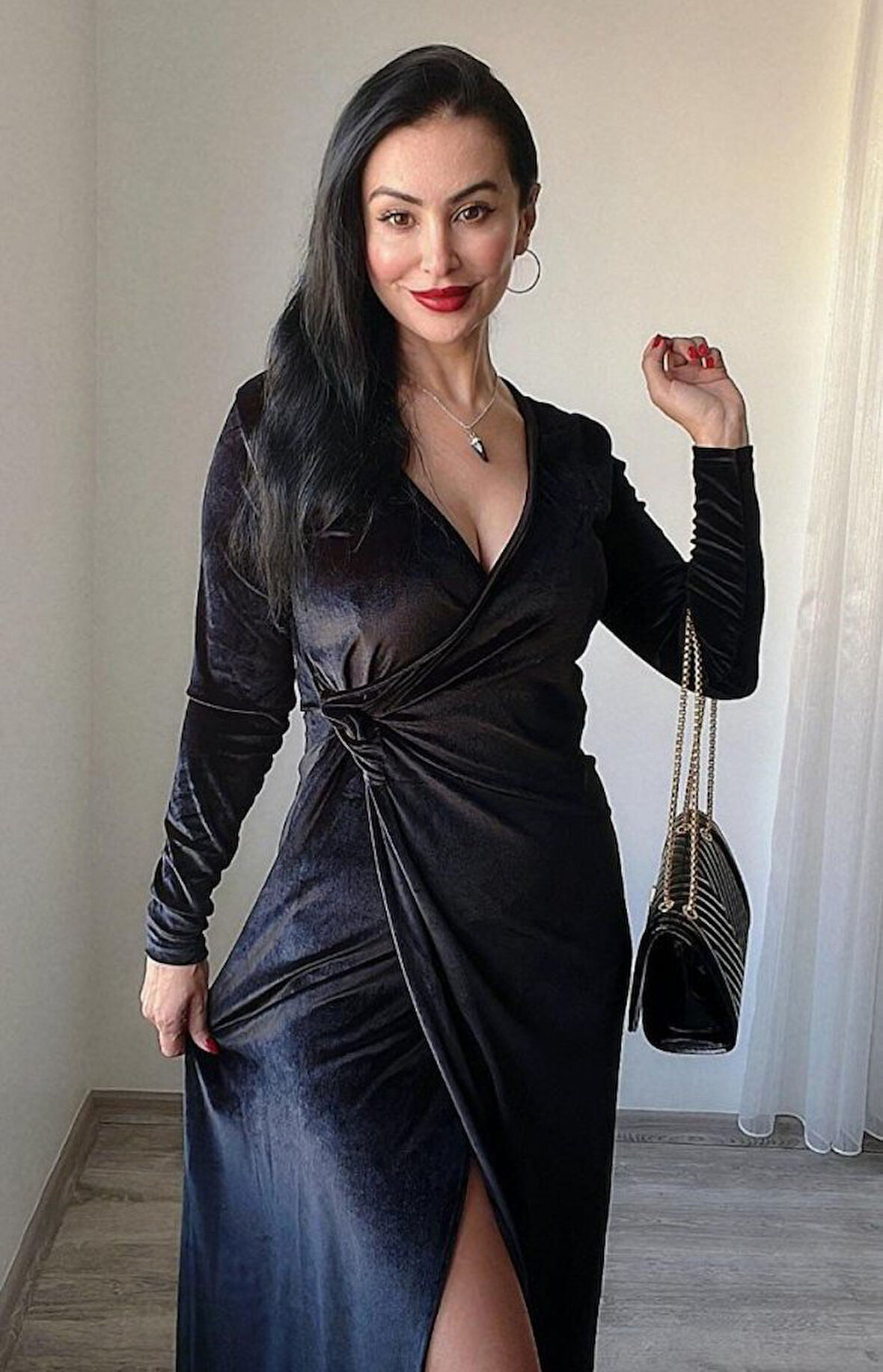 leyla sanat sanata yeni bir bakış açısı Kadın Uzun Kollu Kruvaze Yaka Yırtmaçlı Kadife Elbise