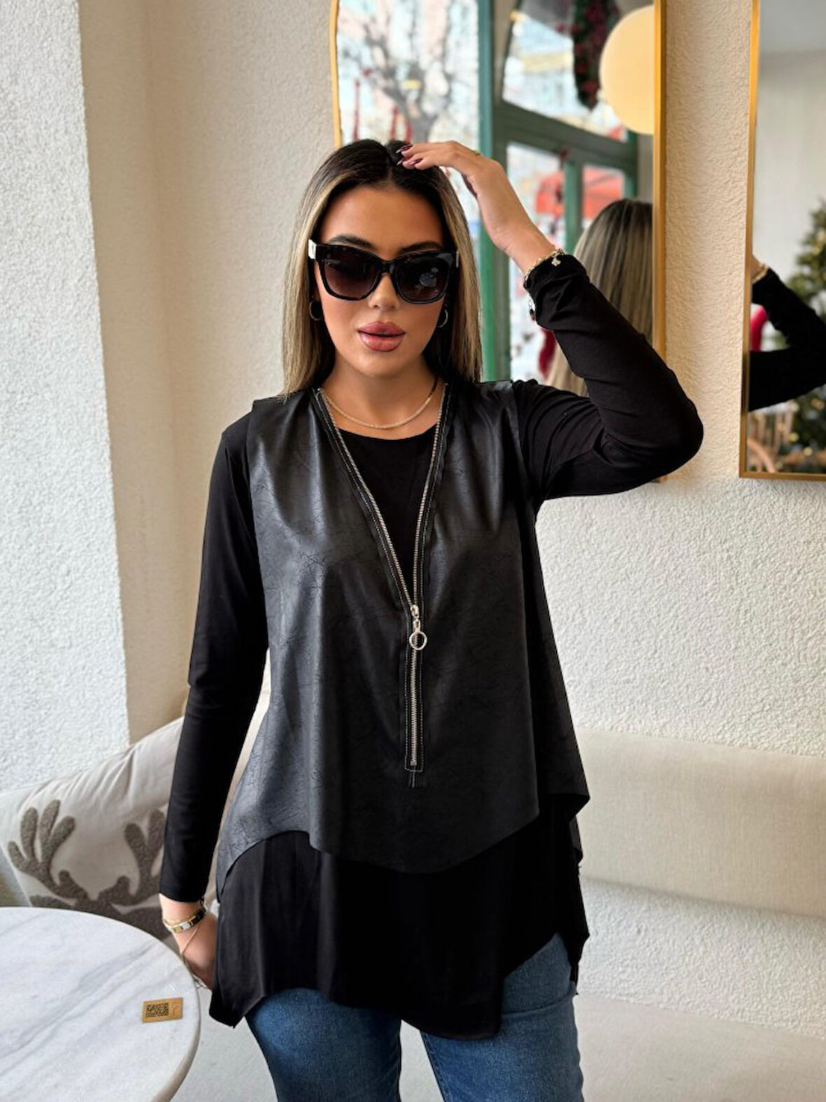 leyla sanat sanata yeni bir bakış açısı Kadın Uzun Kol Asimetrik Kesim Viskon Bluz Ve çatlak Deri Gö