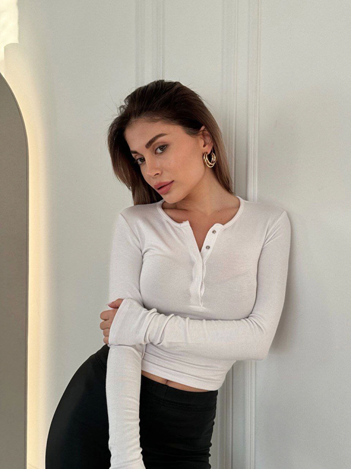 leyla sanat sanata yeni bir bakış açısı Cıt Cıt Detaylı Uzun Kollu Crop - Beyaz