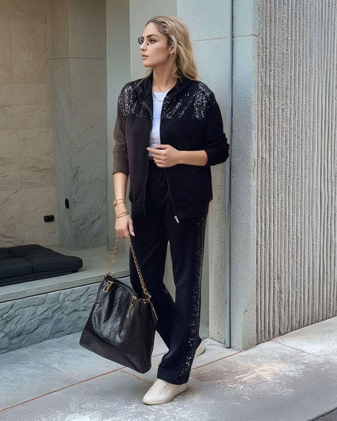 leyla sanat sanata yeni bir bakış açısı Kadın Iki Iplik Kumaş Pul Ve Fermuar Detaylı Ikili Takım