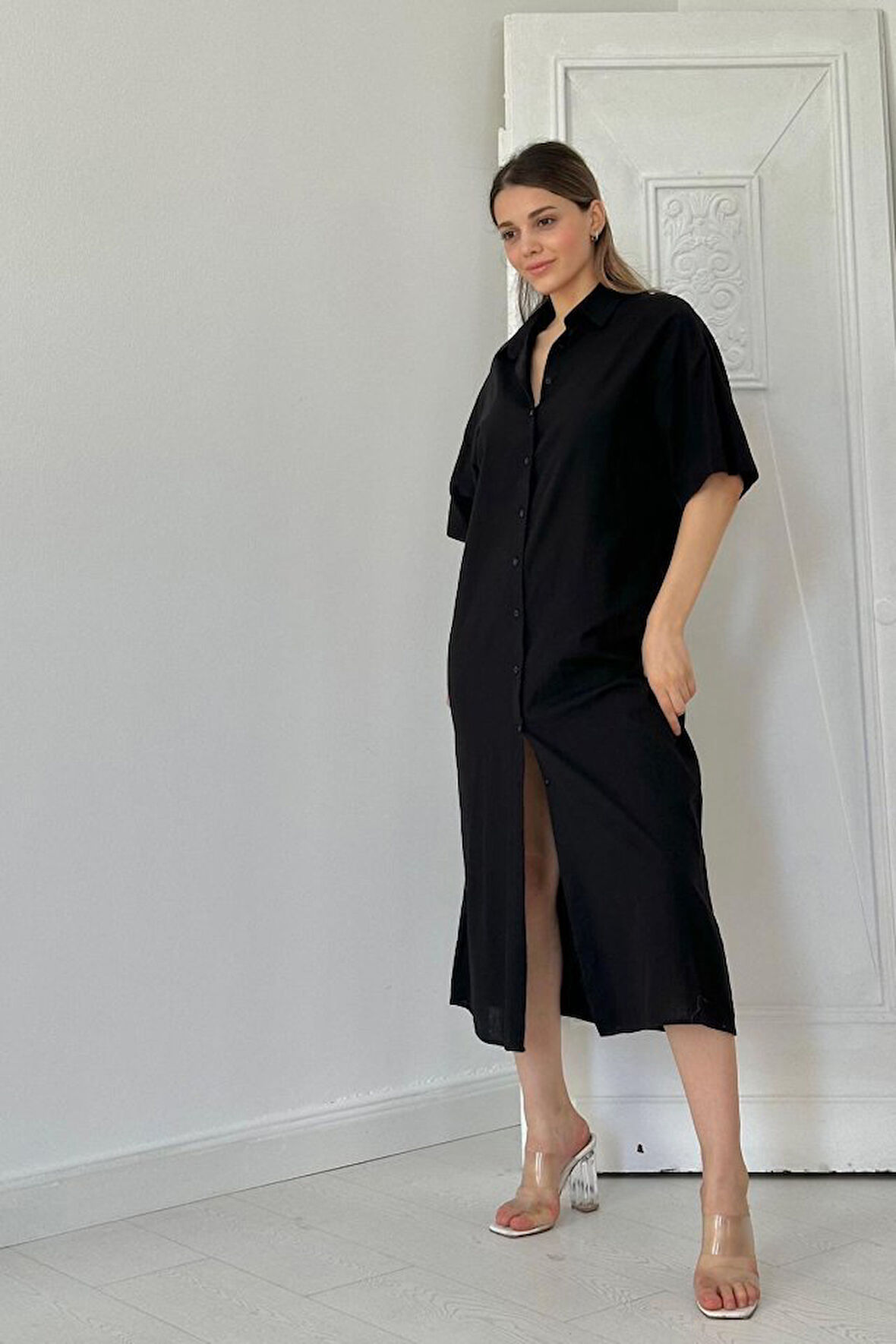 leyla sanat sanata yeni bir bakış açısı Siyah Keten Kısa Kollu Elbise