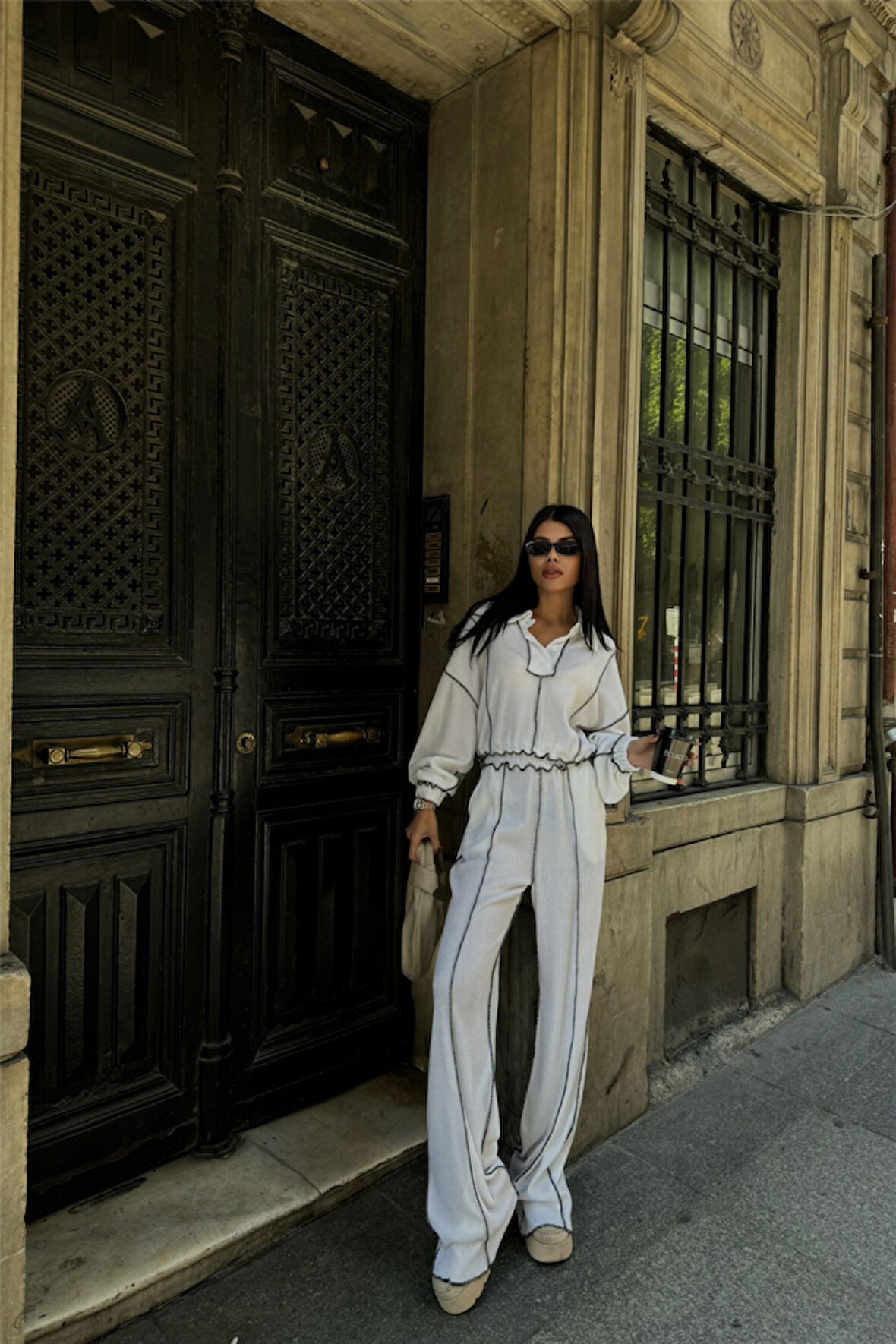 leyla sanat sanata yeni bir bakış açısı BİYELİ BLUZ PANTOLON TAKIM ŞÖNİL KUMAŞ - Beyaz