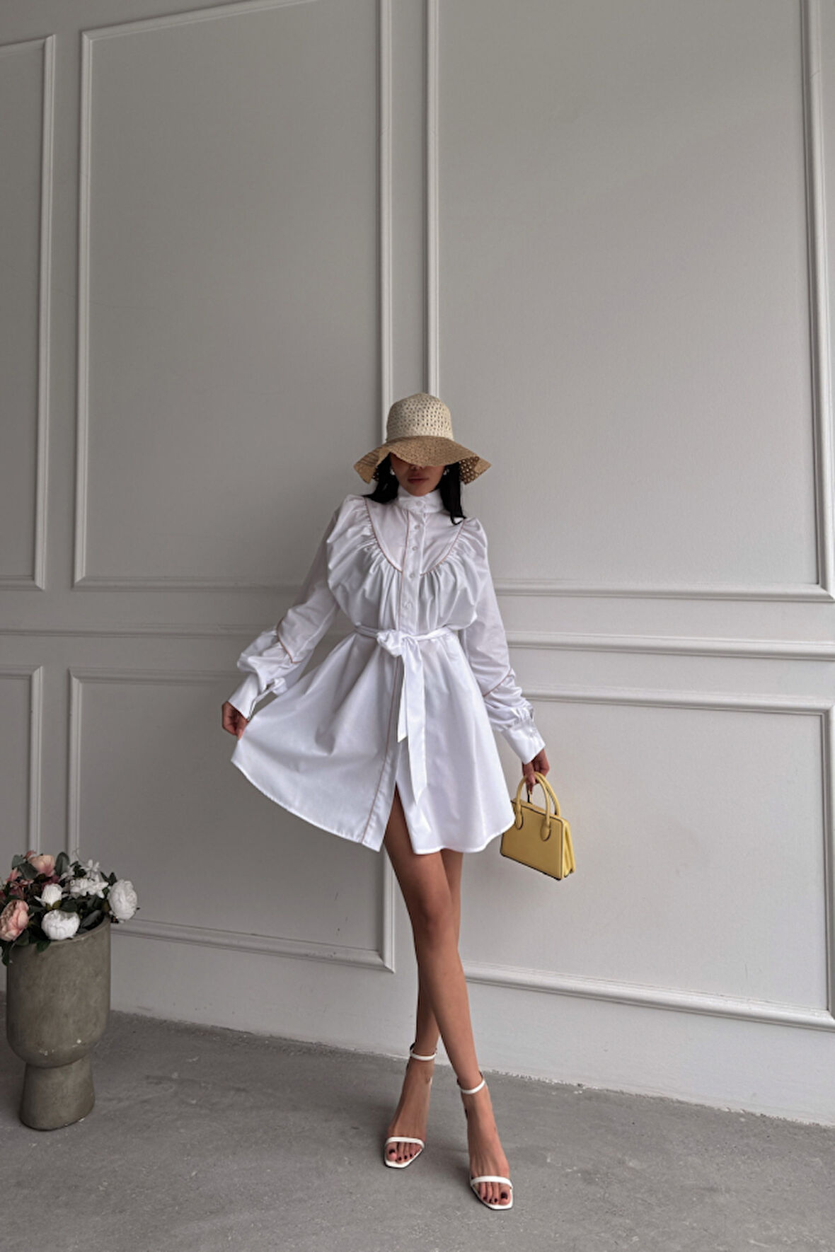 leyla sanat sanata yeni bir bakış açısı ÖNDEN DÜĞMELİ POPLİN KLOŞ ELBİSE BAĞLAMA KEMER DETAYLI - Beyaz