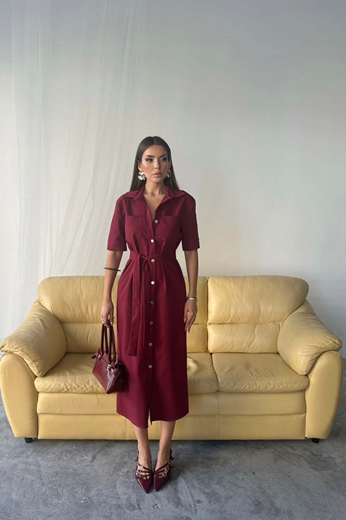 leyla sanat sanata yeni bir bakış açısı TENCEL ÖNDEN DÜĞMELİ KISA KOL ELBİSE - Bordo