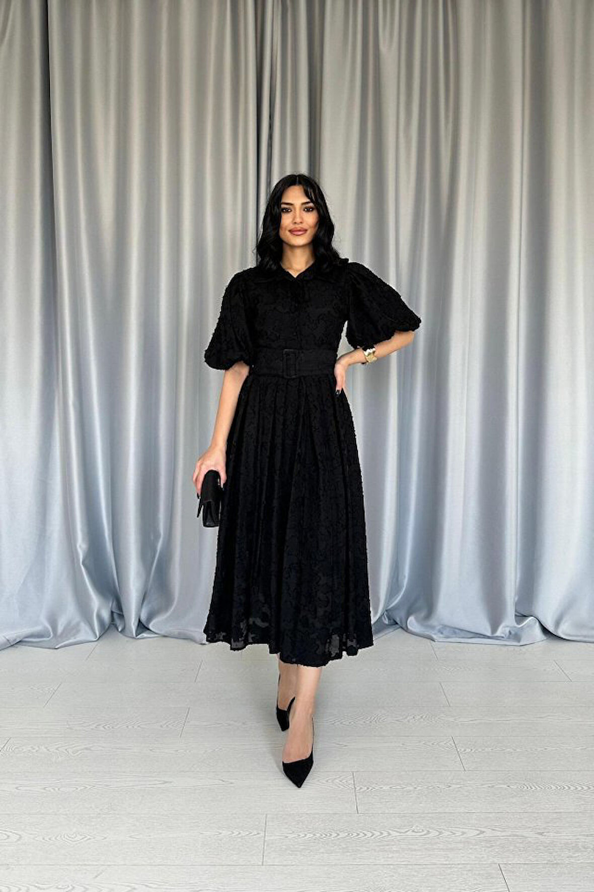 leyla sanat sanata yeni bir bakış açısı Siyah Kemerli Balon Kollu Elbise