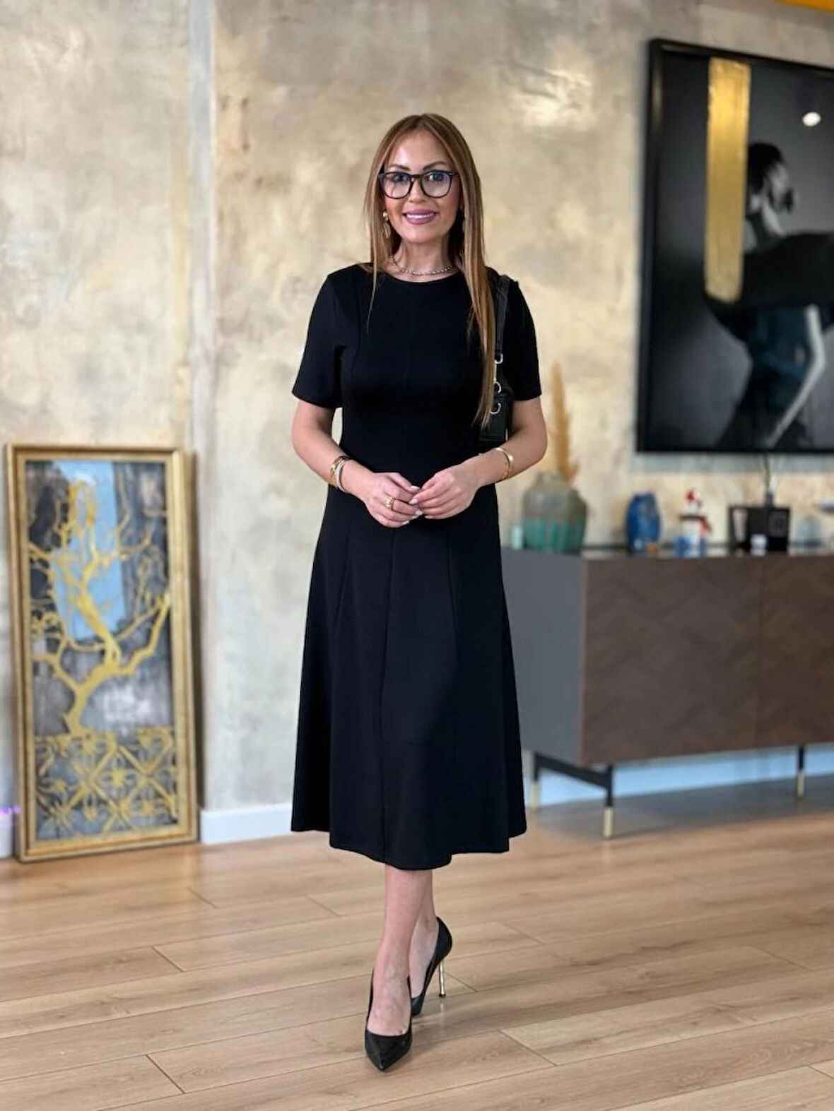 leyla sanat sanata yeni bir bakış açısı Kadın Kısa Kollu Bisiklet Yaka Midi Viskon Iki Iplik Elbise
