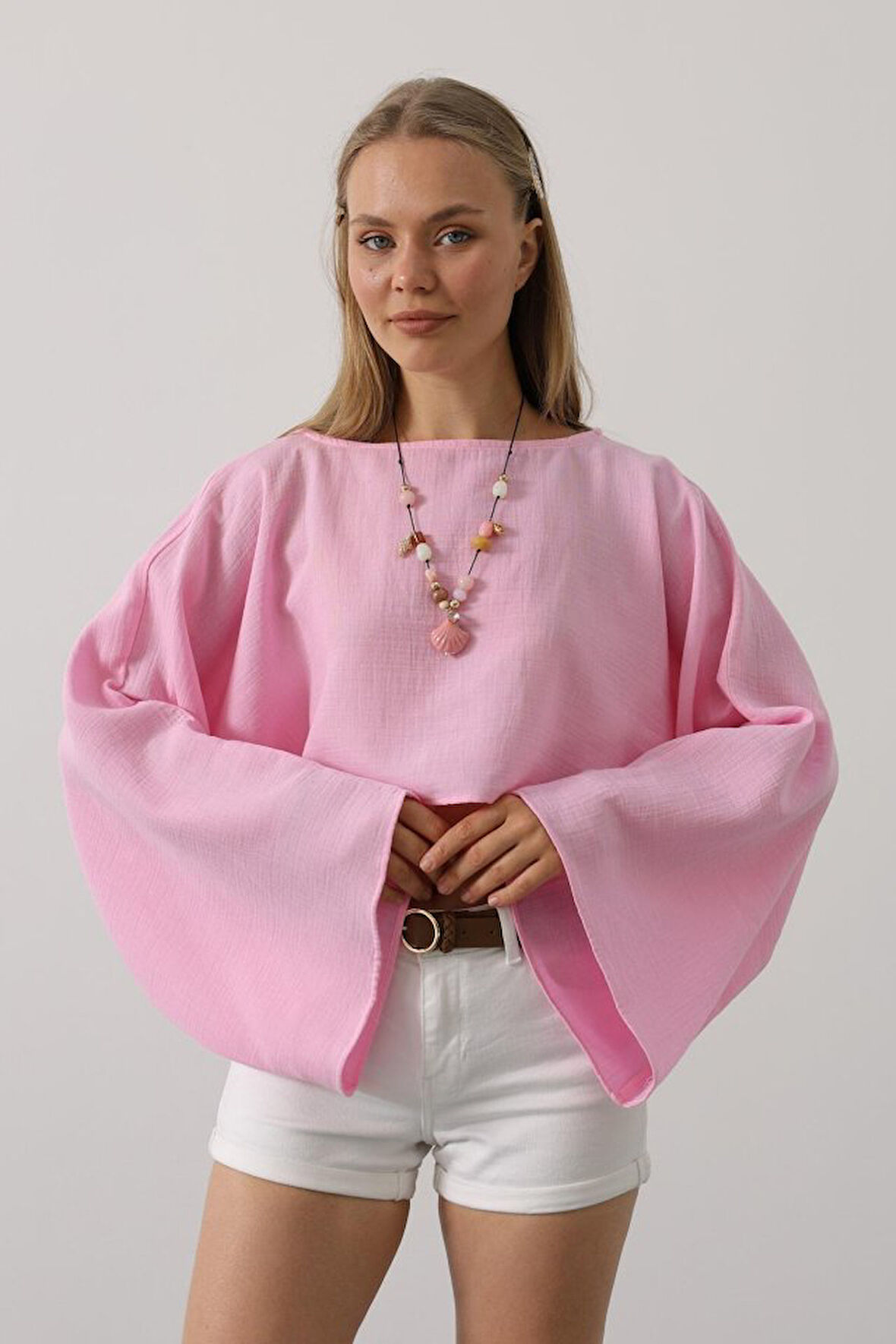 leyla sanat sanata yeni bir bakış açısı YARASA KOLLU CROP BLUZ - Pembe