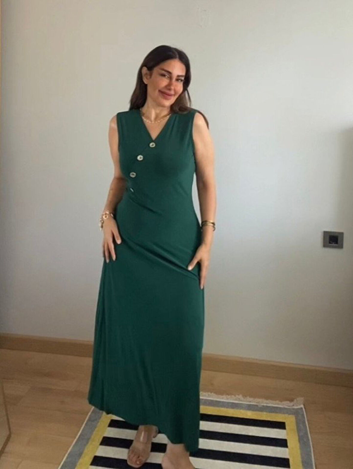 leyla sanat sanata yeni bir bakış açısı Kadın Kruvaze Yaka Düğme Detay Maxi Boy Elbise