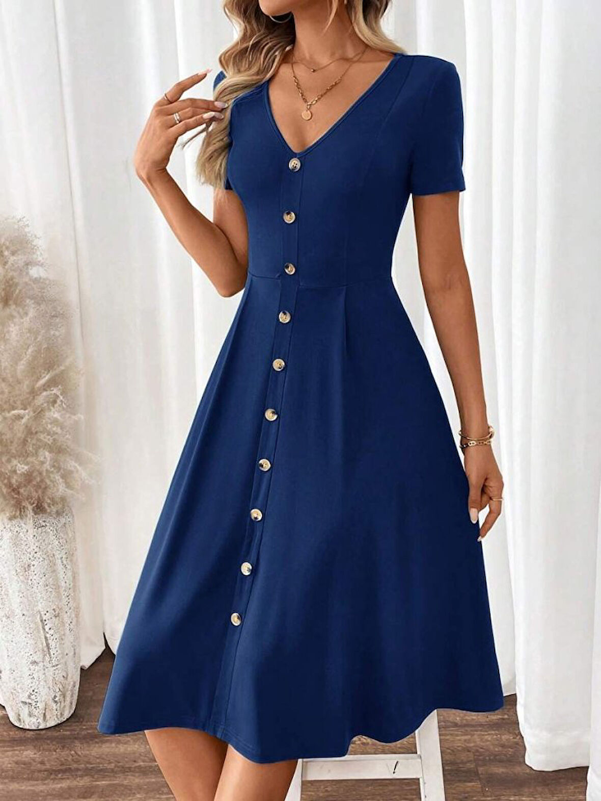 leyla sanat sanata yeni bir bakış açısı Kadın Kısa Kollu V Yakalı önden Düğmeli A Kesim Dokuma Elbise