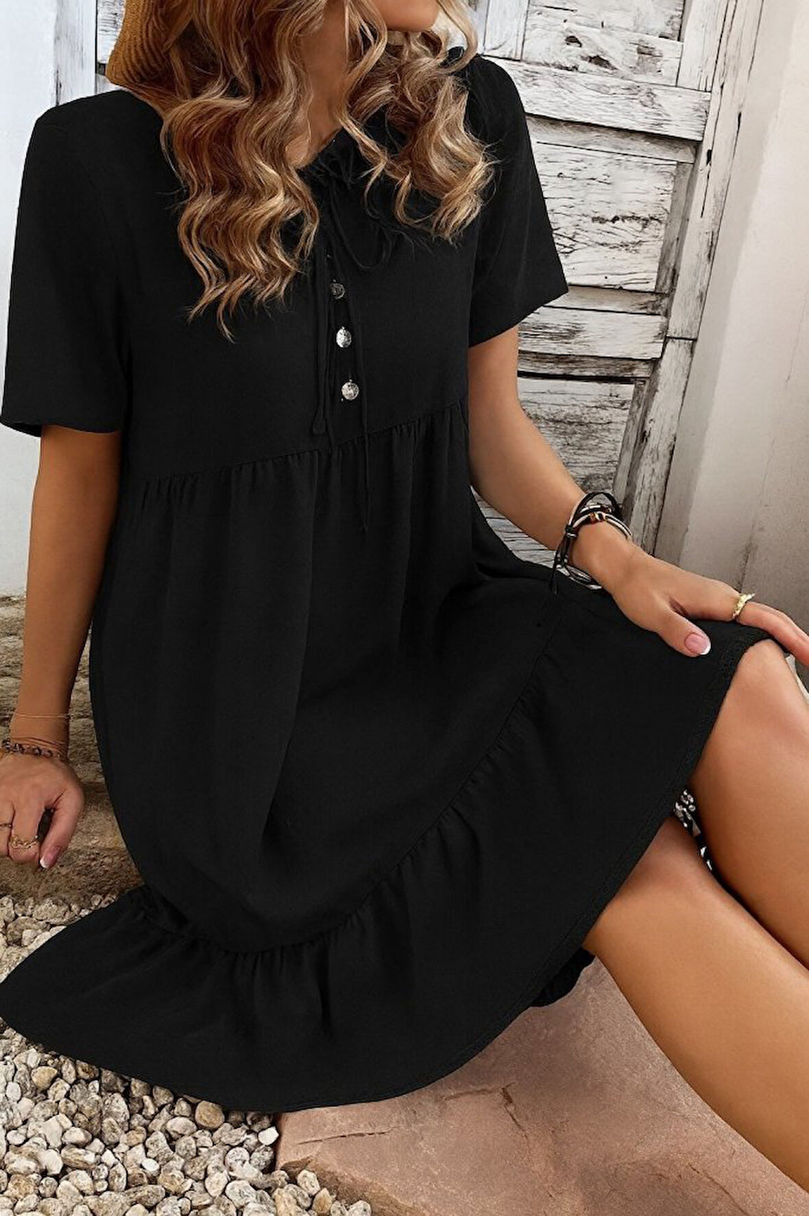 leyla sanat sanata yeni bir bakış açısı Kadın Kısa Kollu Yakası Bağcıklı önden Düğmeli Fırfır Desenli Süprem Elbise