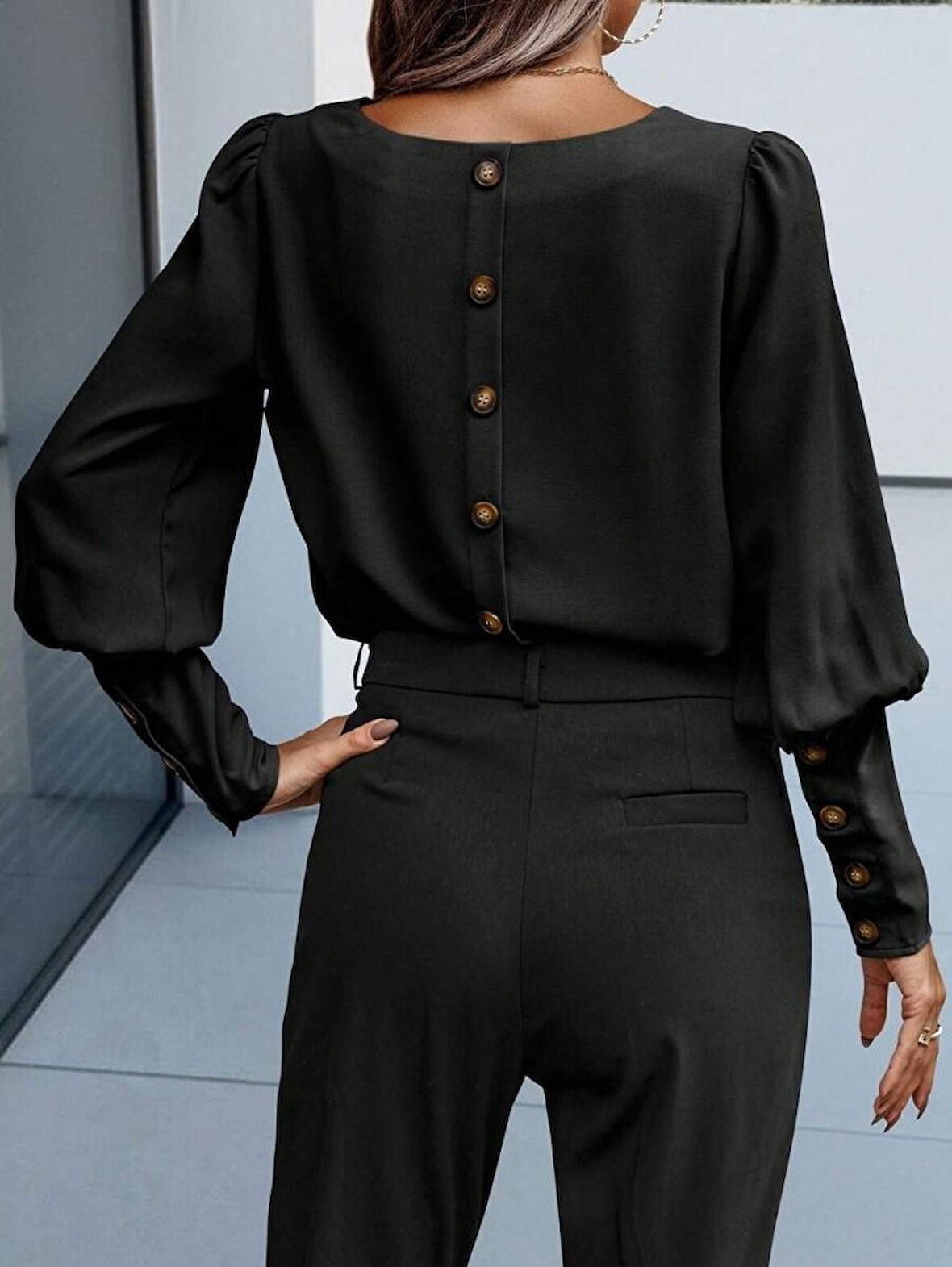 leyla sanat sanata yeni bir bakış açısı Kadın Uzun Kollu Yuvarlak Yakalı Düğmeli Ithal Krep Bluz