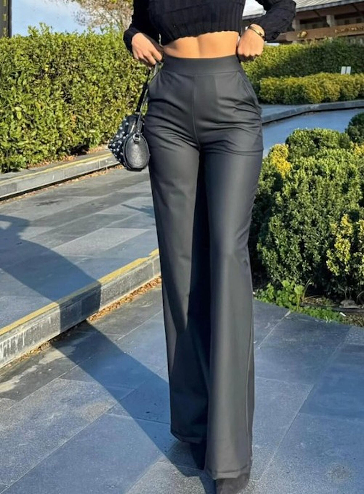 leyla sanat sanata yeni bir bakış açısı Kadın Yüksek Bel Cepli şardonlu Geniş Paçalı Mat Deri Pantolon