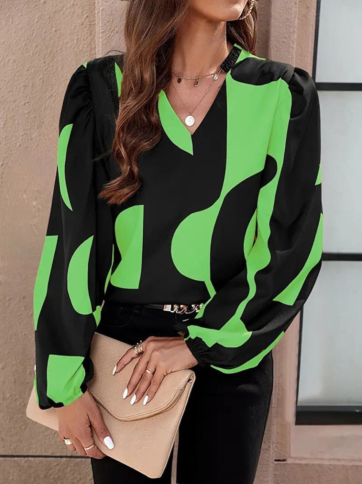 leyla sanat sanata yeni bir bakış açısı Kadın Uzun Kollu V Yakalı Desenli Modal Bluz