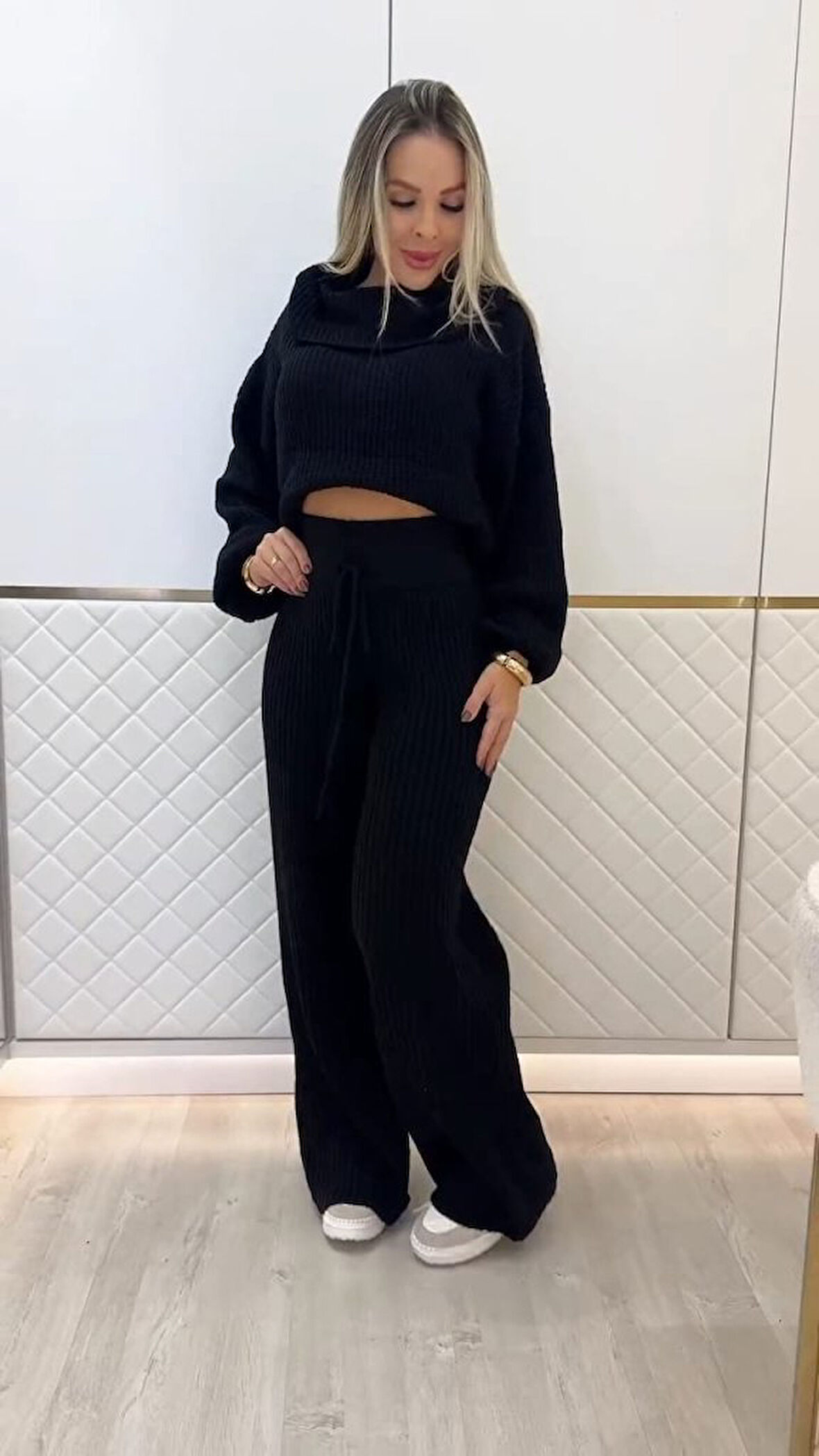 leyla sanat sanata yeni bir bakış açısı Kadın Uzun Kollu Balıkçı Yaka Kısa Triko Bluz Ve Pantolon Ikili Takım