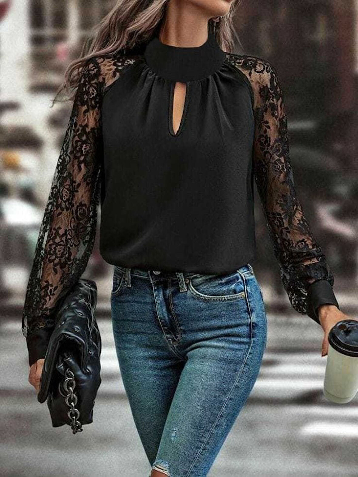 leyla sanat sanata yeni bir bakış açısı Kadın Uzun Kollu Göğüs Pencere Detay Yaka Boğazlı Kolları Tüllü Sandy Bluz