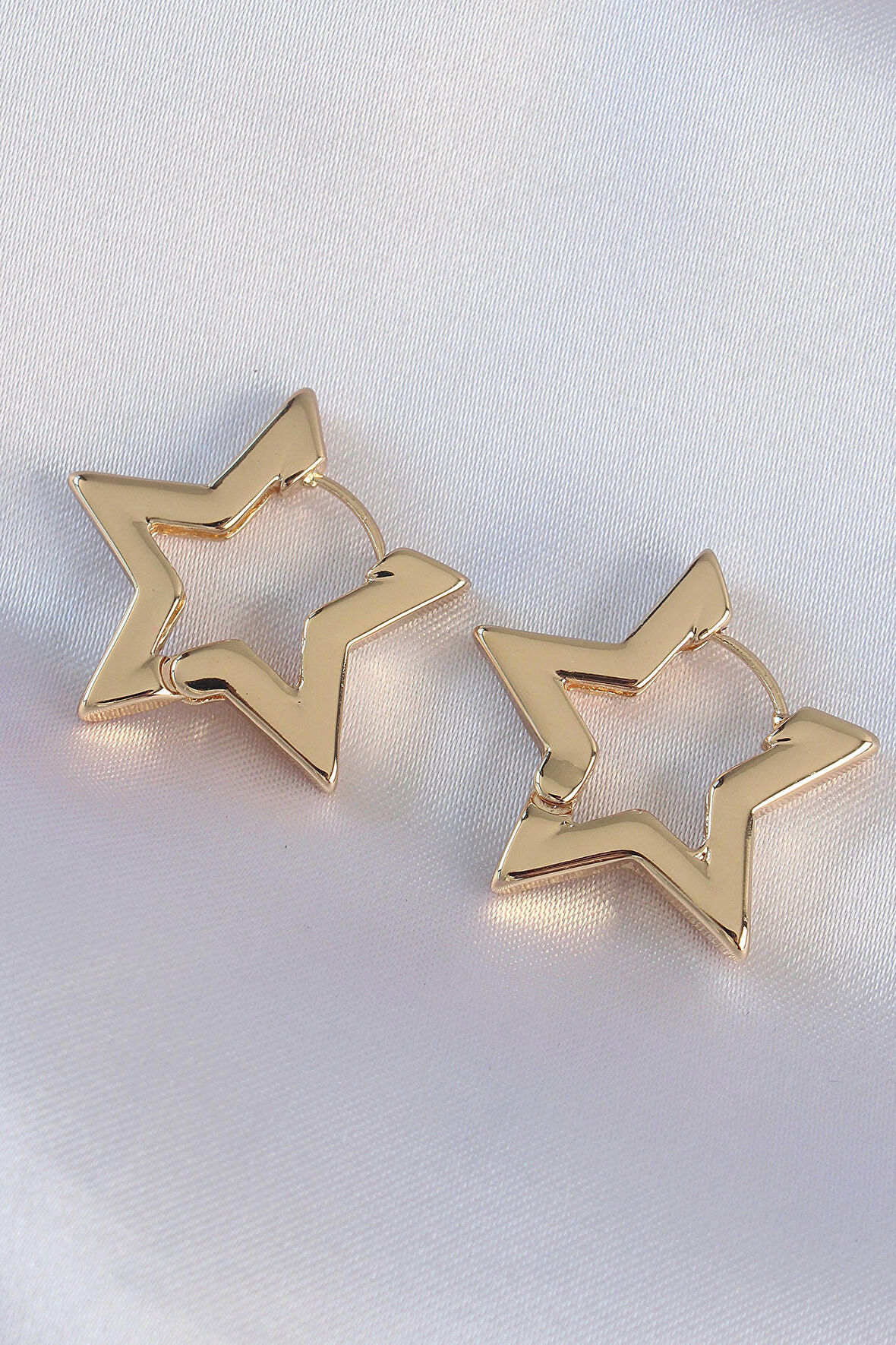 Pirinç Gold Renk Yıldız Küpe - TJ-BKP8982