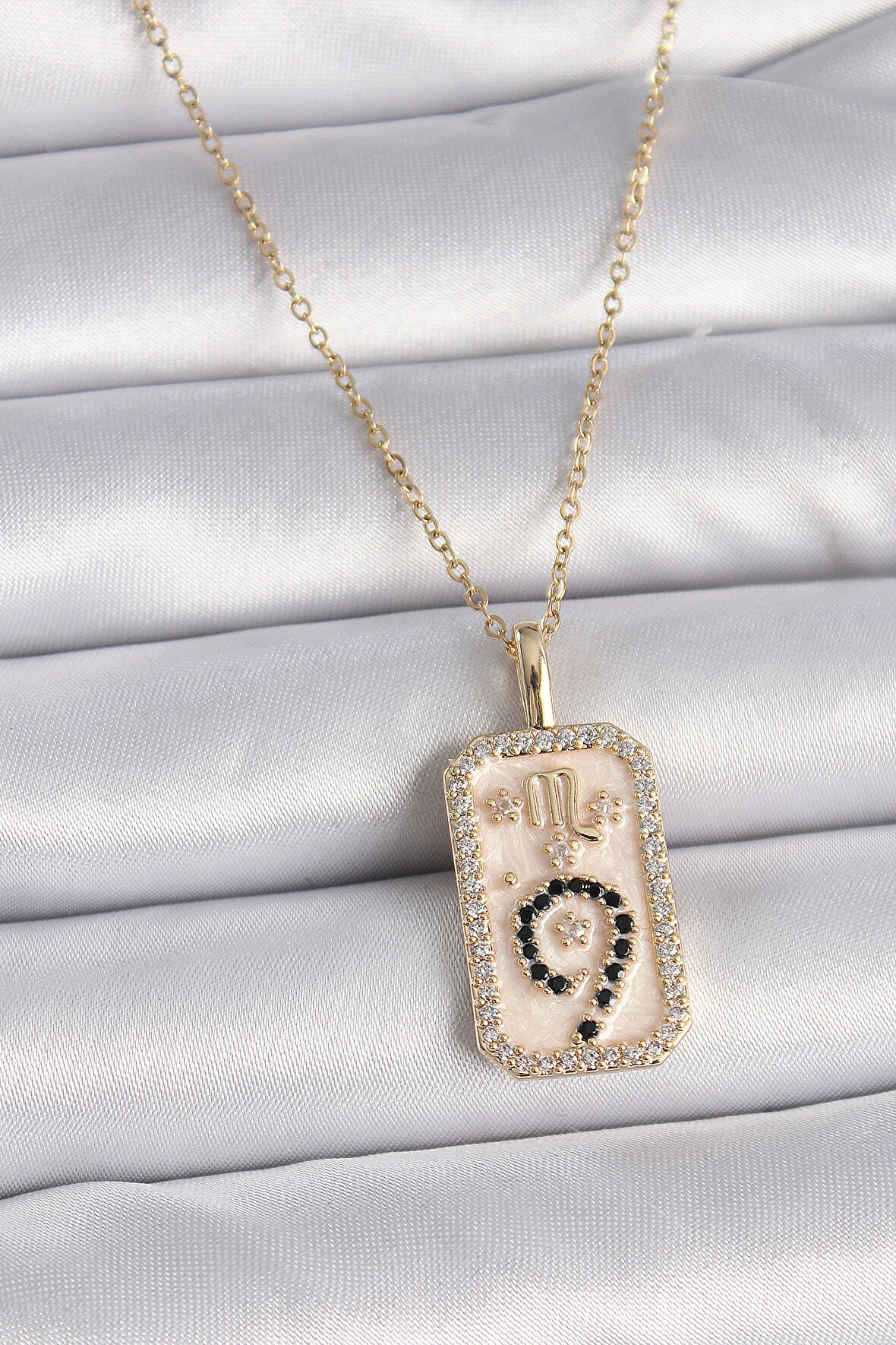 316L Çelik Gold Renk Zincir Akrep Burcu Zirkon Taşlı Kadın Kolye - TJ-BKO9465